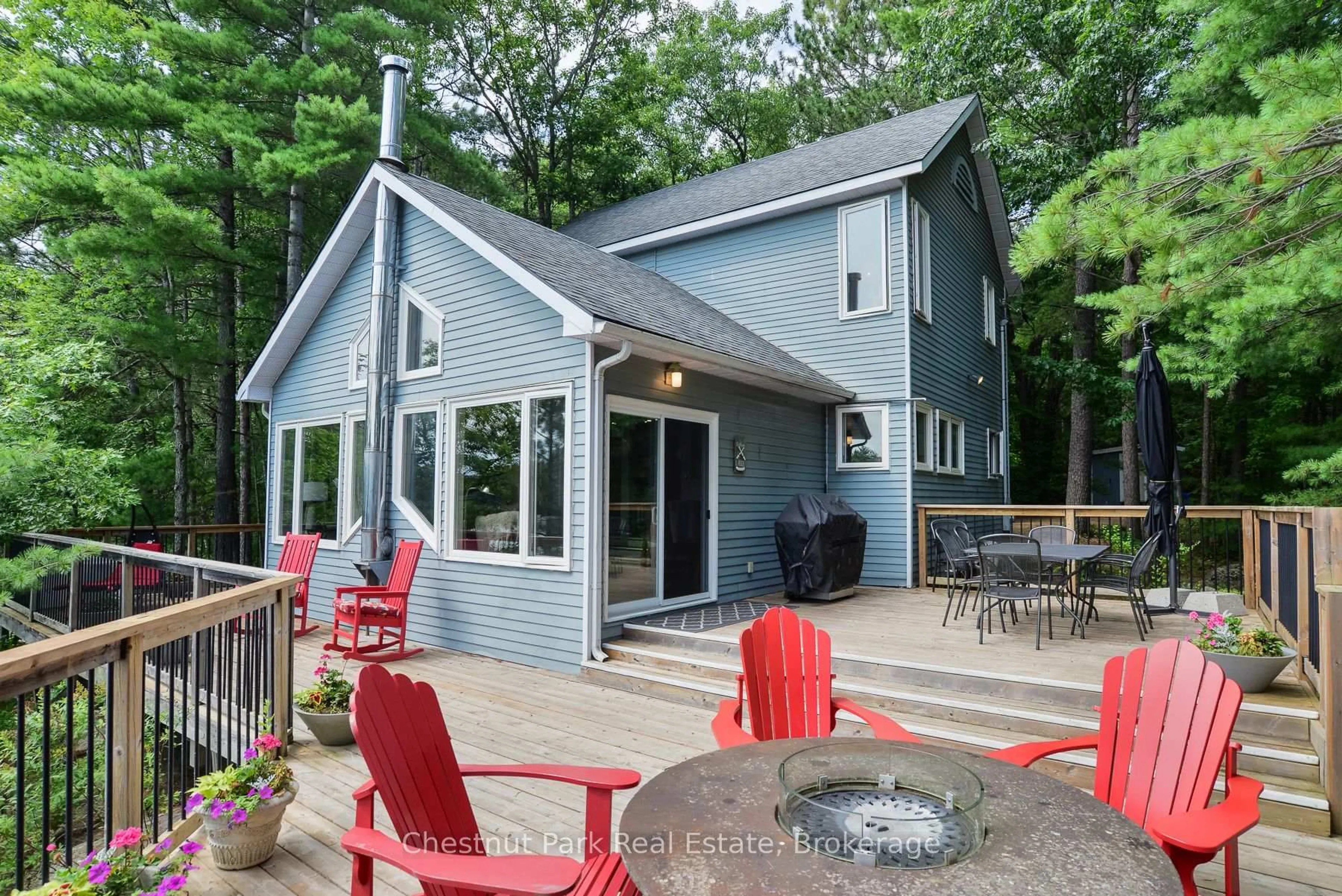 Patio, water/lake/river/ocean view for 1049 ROUTE 11 Rd, Gravenhurst Ontario P1P 1R3