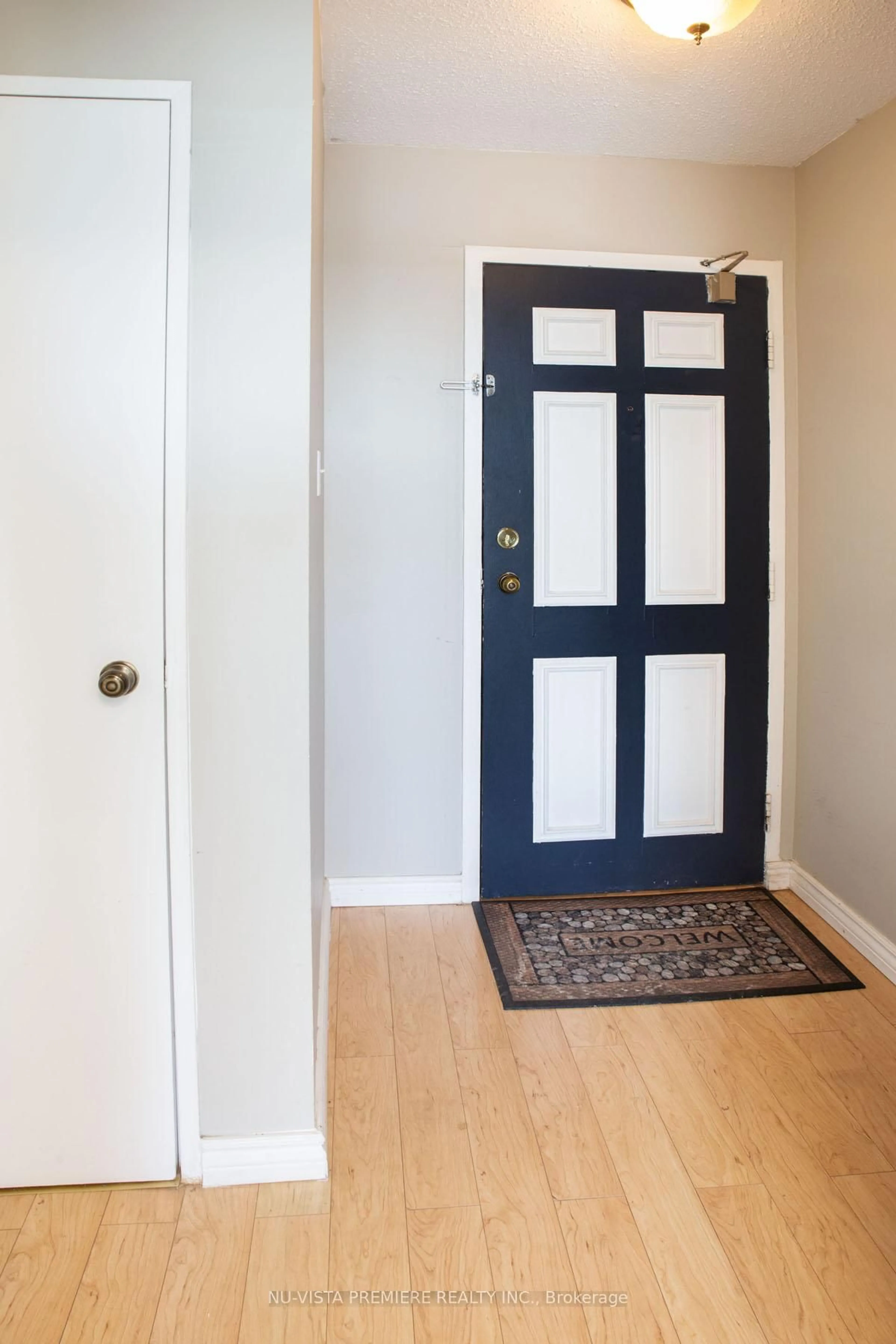 Indoor entryway for 600 Grenfell Dr #809, London North Ontario N5X 2R8