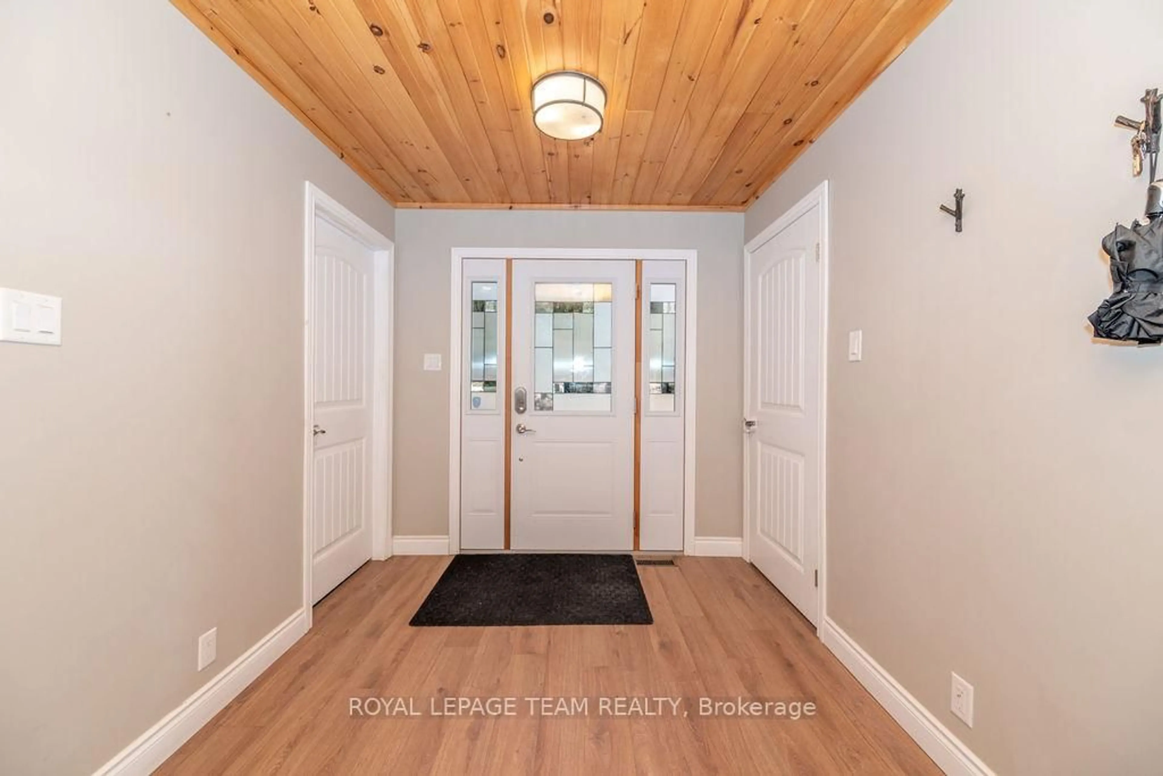 Indoor entryway for 664 Ohio Rd, Combermere Ontario K0J 1L0