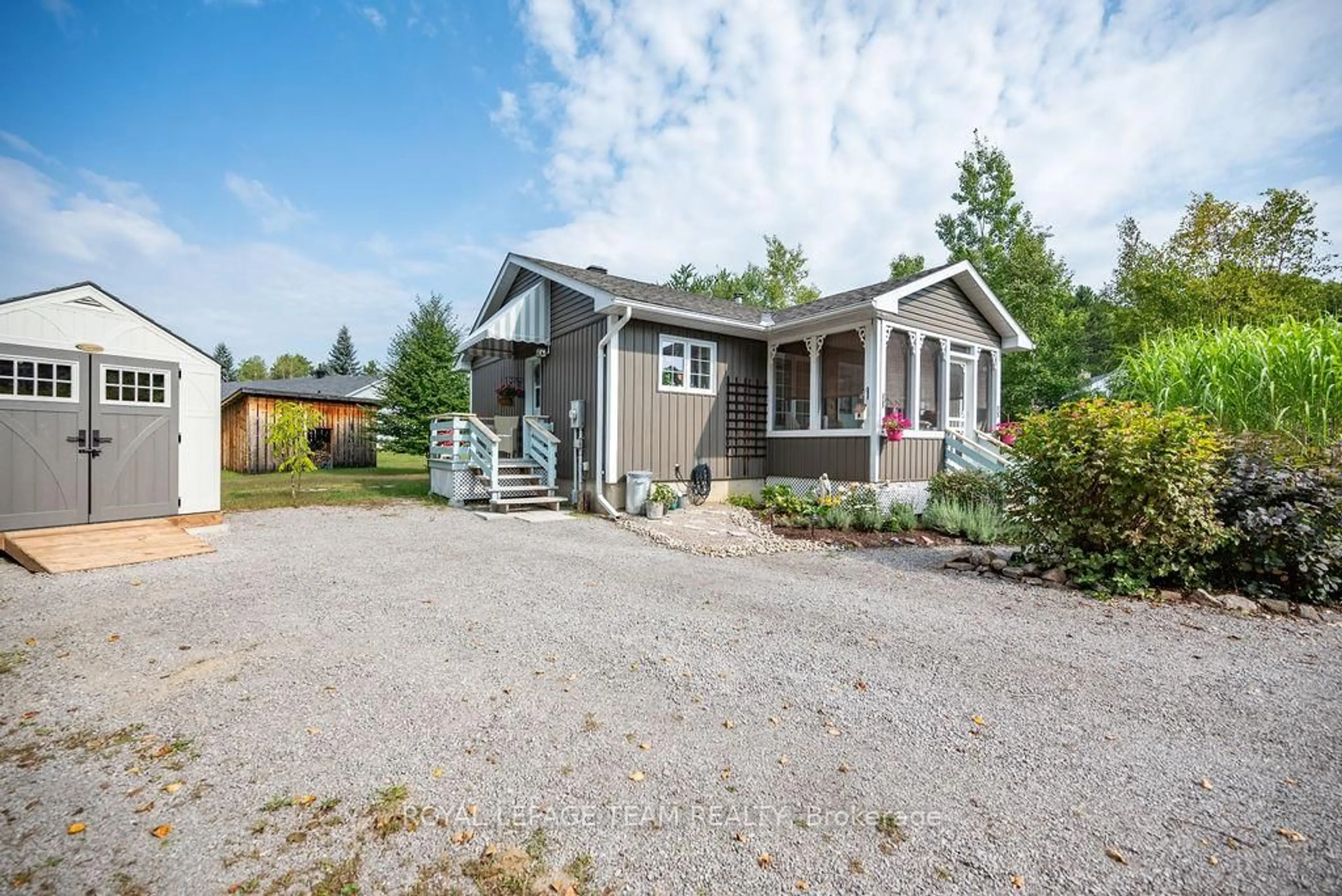 Unknown for 33 JACKPINE St, Round Lake Centre Ontario K0J 2J0