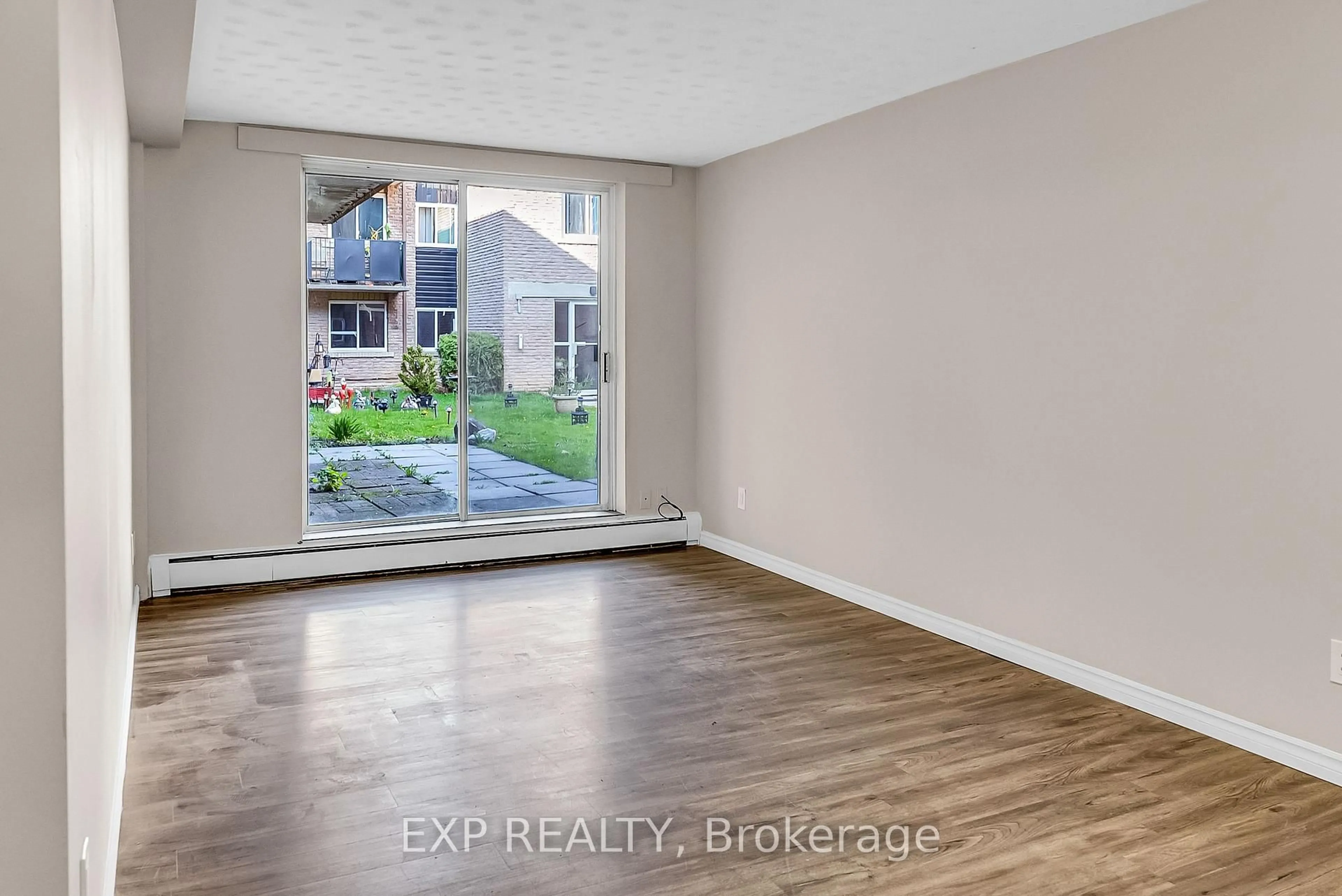 A pic of a room for 601 Barber Ave #101, North Perth Ontario N4W 1S4