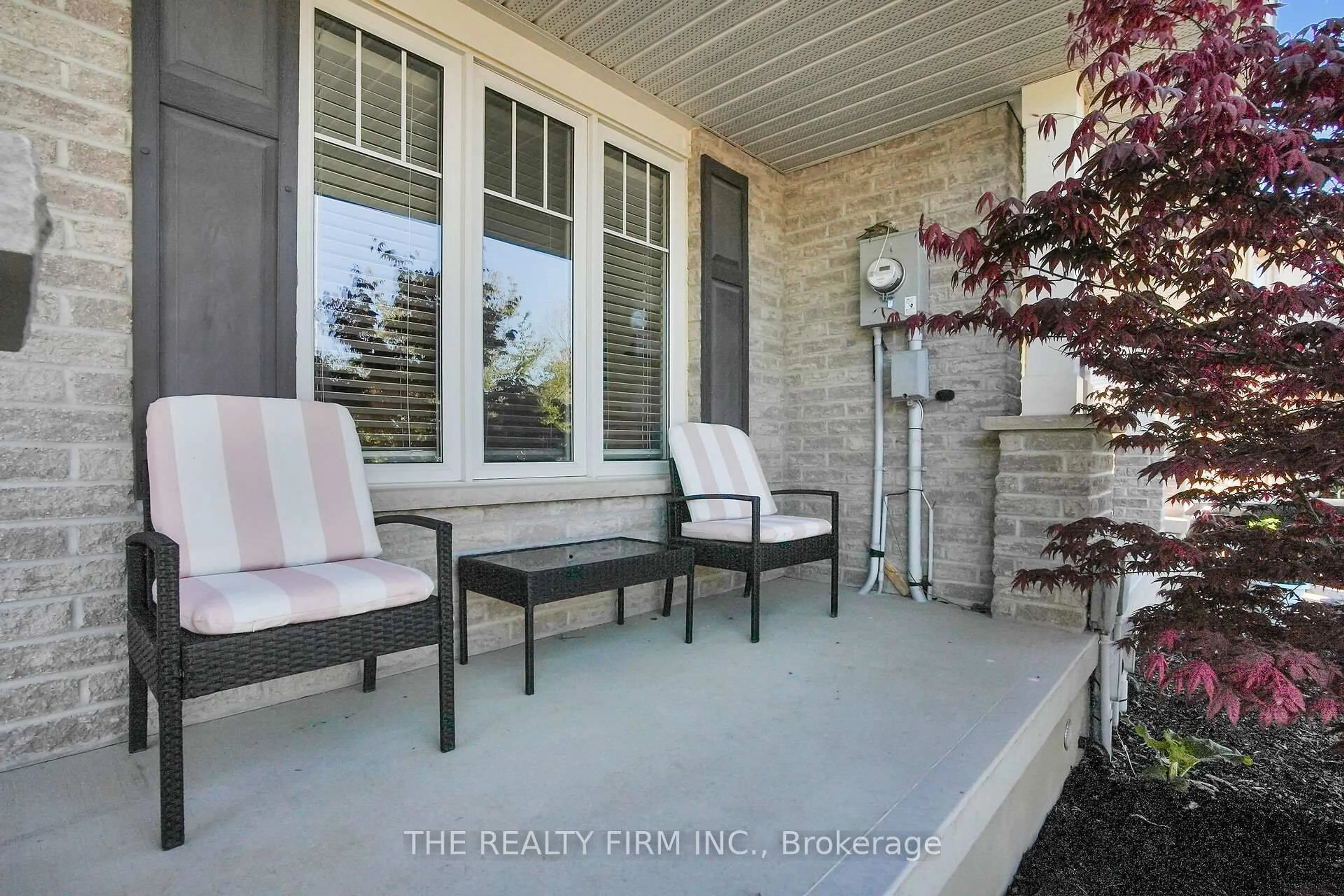 Patio, street for 11 Cardinal Crt, St. Thomas Ontario N5P 0C5