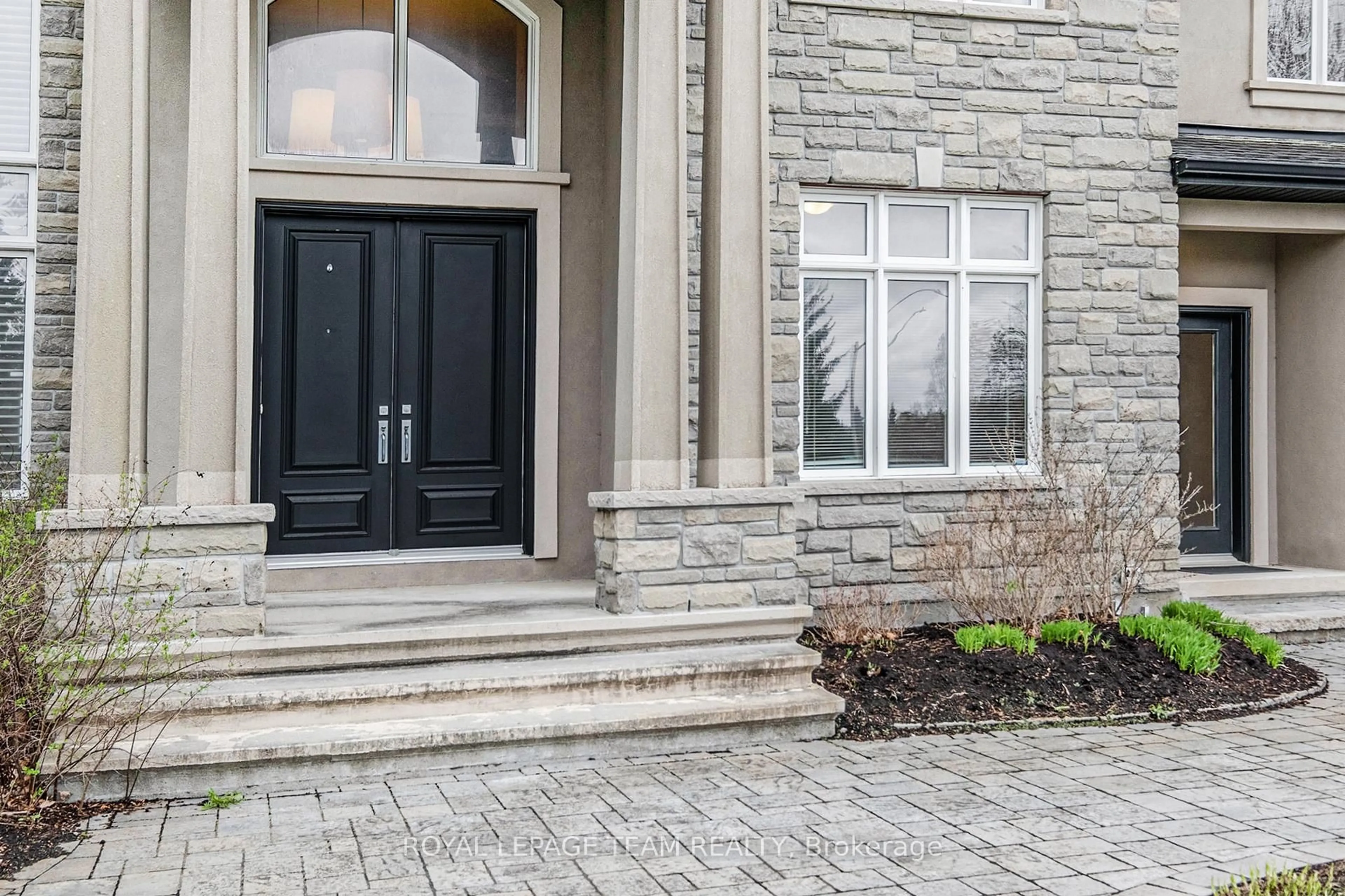 Home with brick exterior material, street for 5386 Mansel Cres, Ottawa Ontario K4M 1L3
