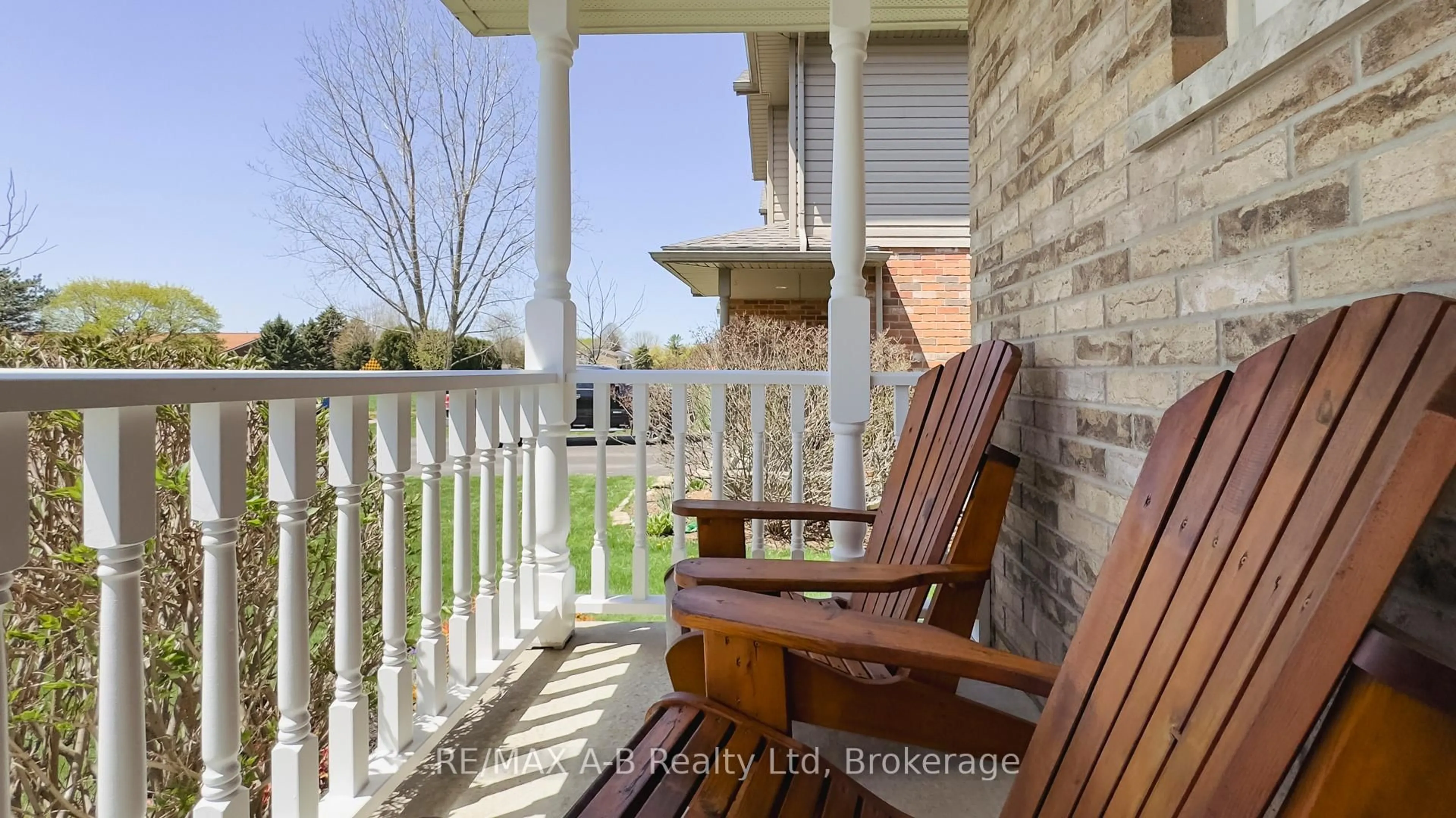 Patio, street for 79 Hyde Rd, Stratford Ontario N5A 7Z3