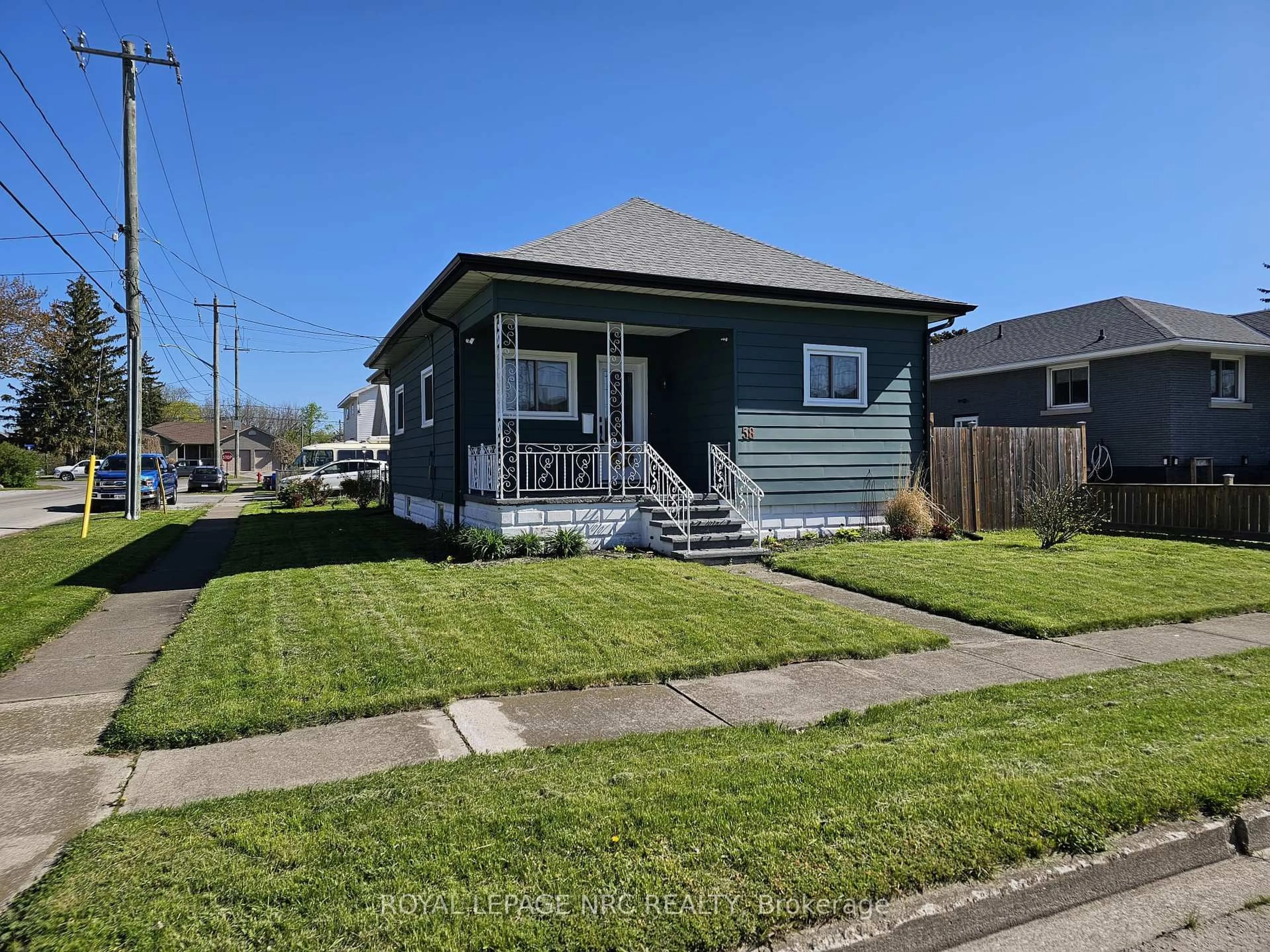 Unknown for 58 Christmas St, Port Colborne Ontario L3K 1M5