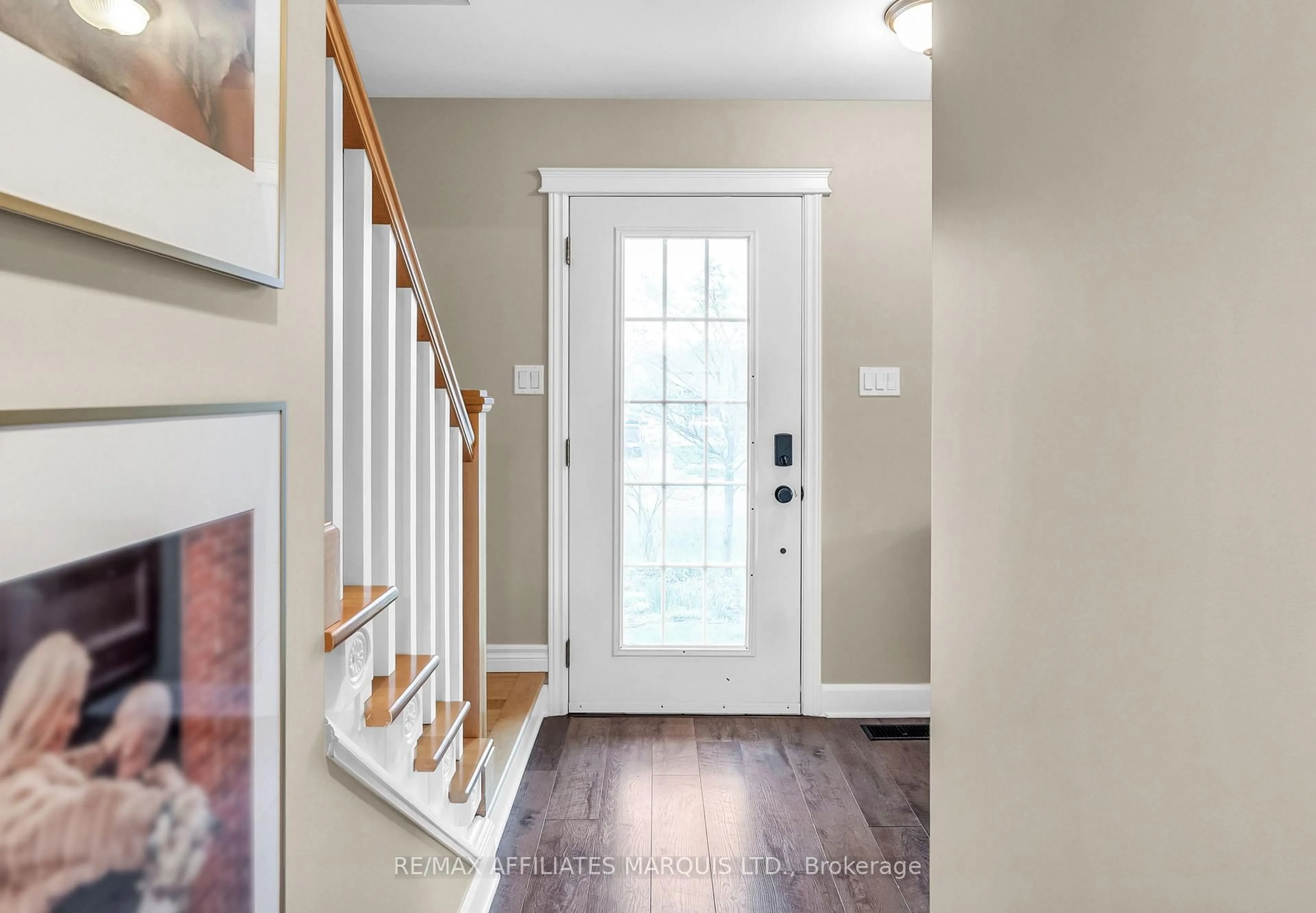 Indoor entryway for 26 Napier St, South Stormont Ontario K0C 1M0