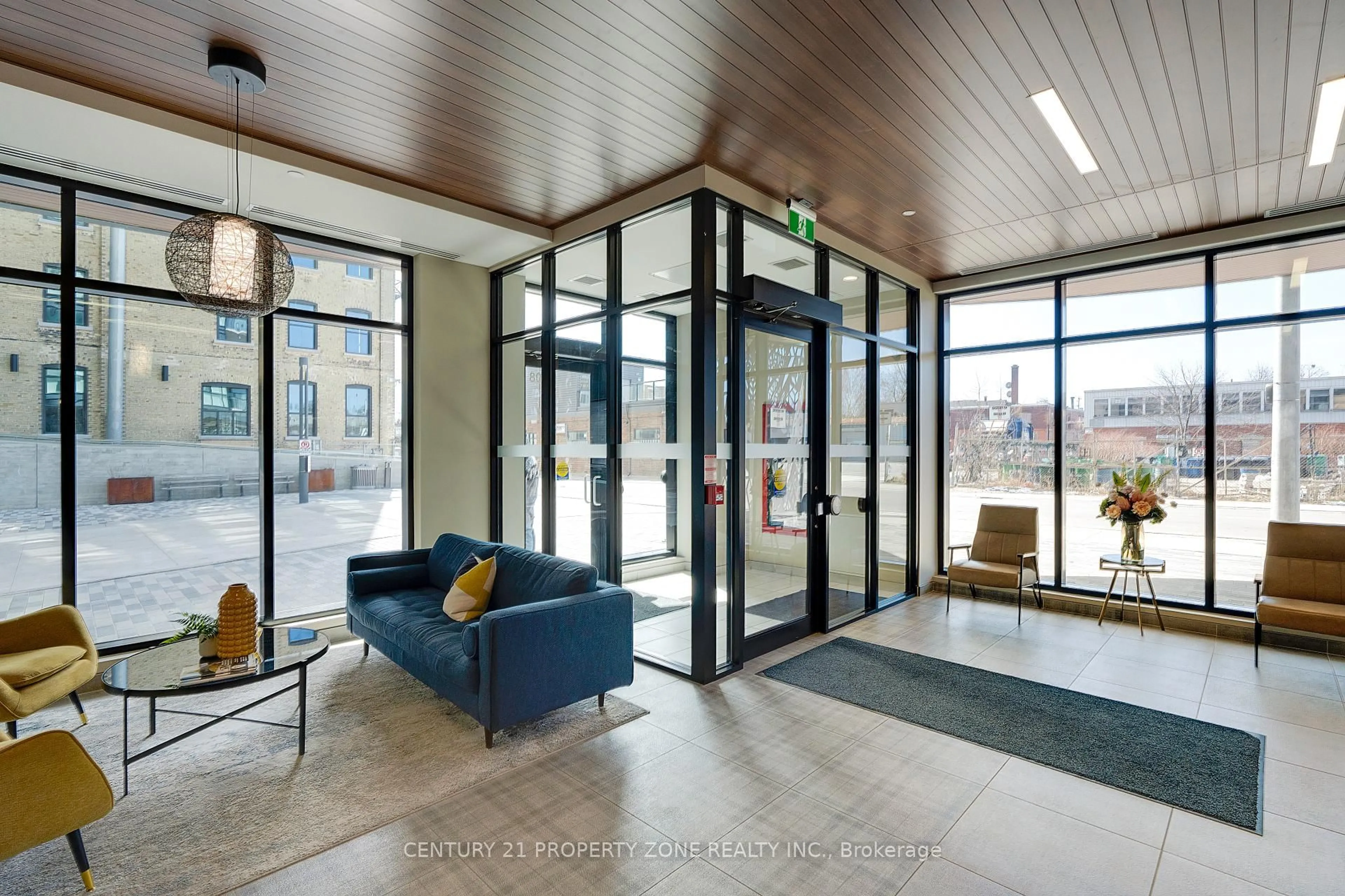 Indoor foyer for 108 Garment St #310, Kitchener Ontario N2G 0E2