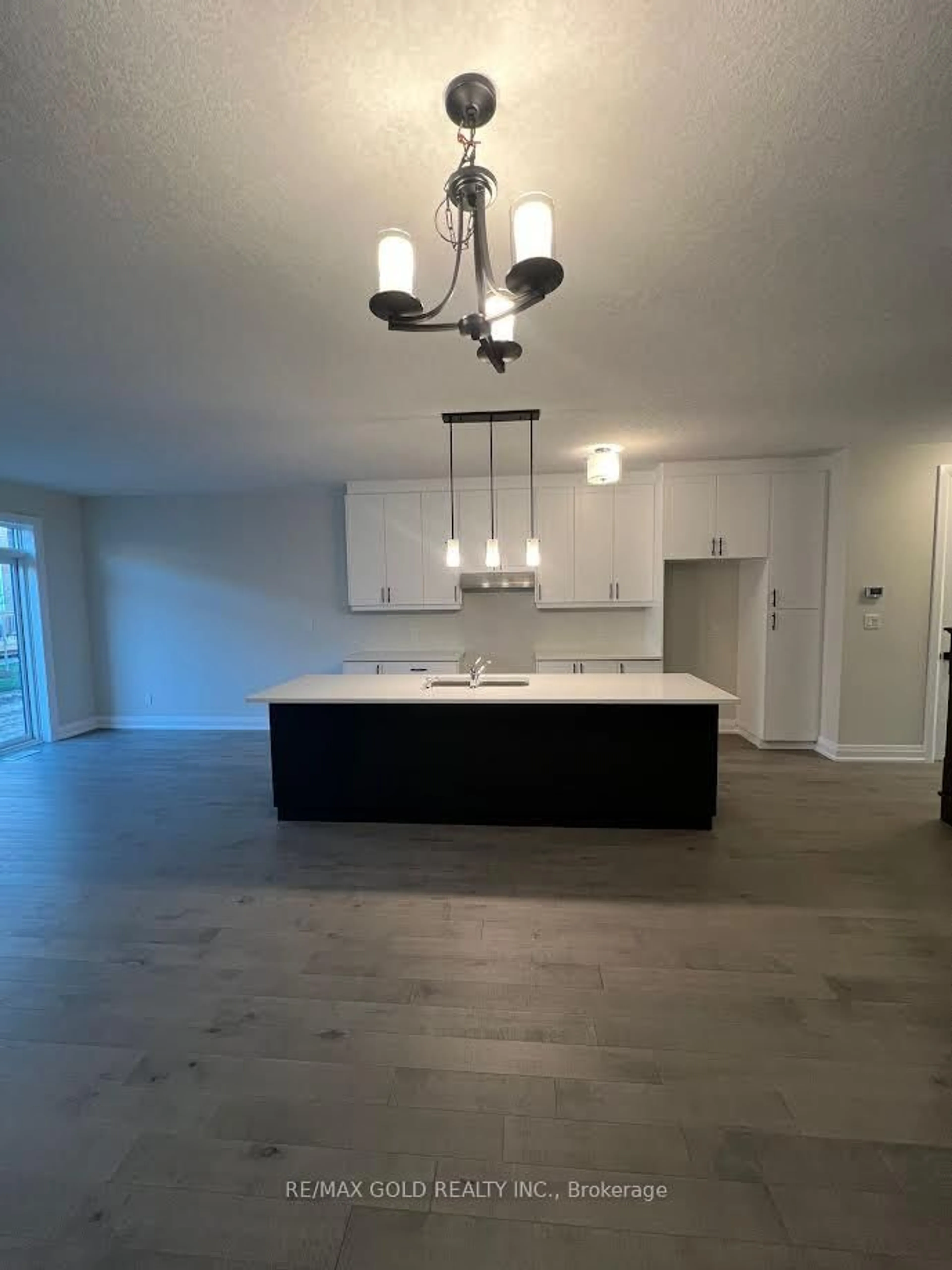 Open concept kitchen, unknown for 23 Jacob Detweiller Dr, Kitchener Ontario N2P 0K7