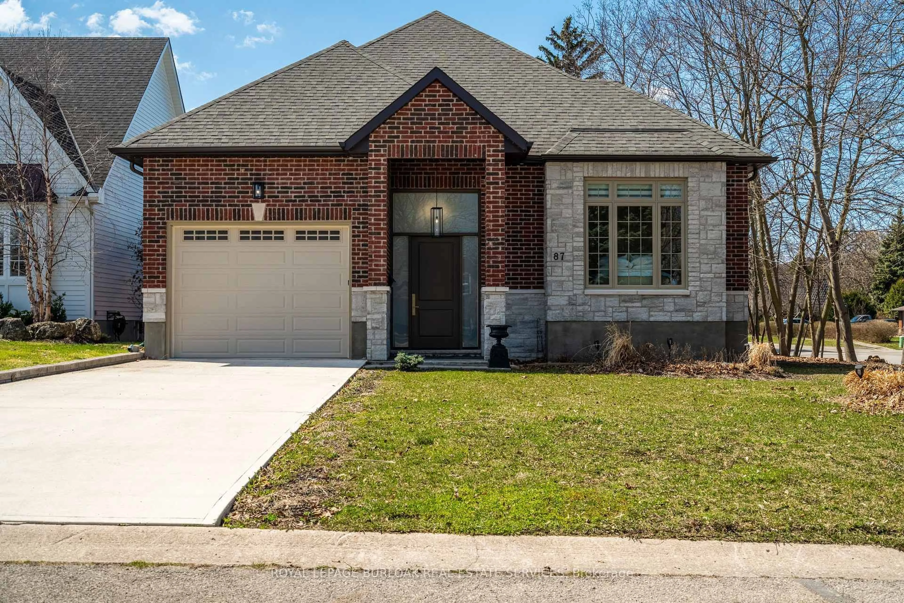 Home with brick exterior material, street for 87 The Promenade N/A, Niagara-on-the-Lake Ontario L0S 1J0