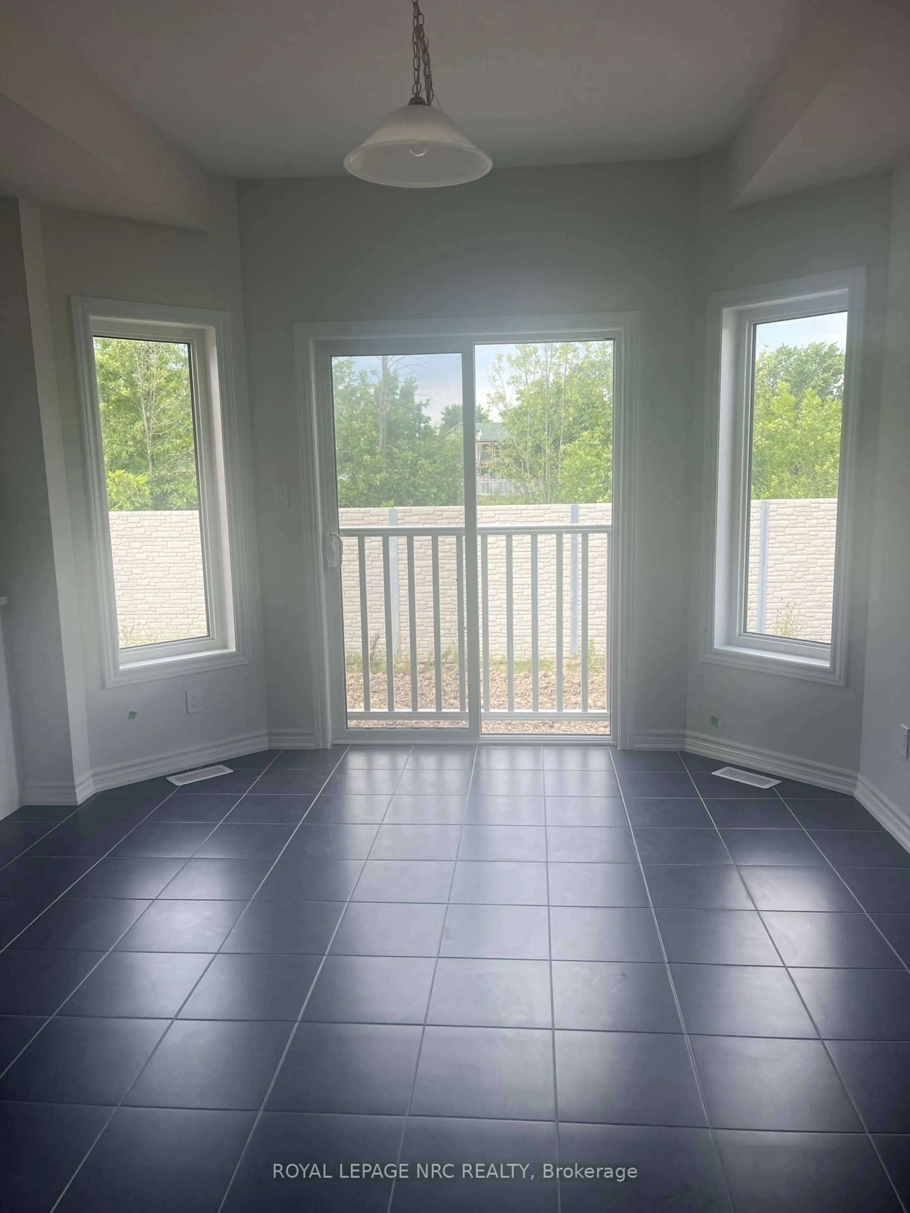 A pic of a room for 132 PALACE St, Thorold Ontario L2V 3P4