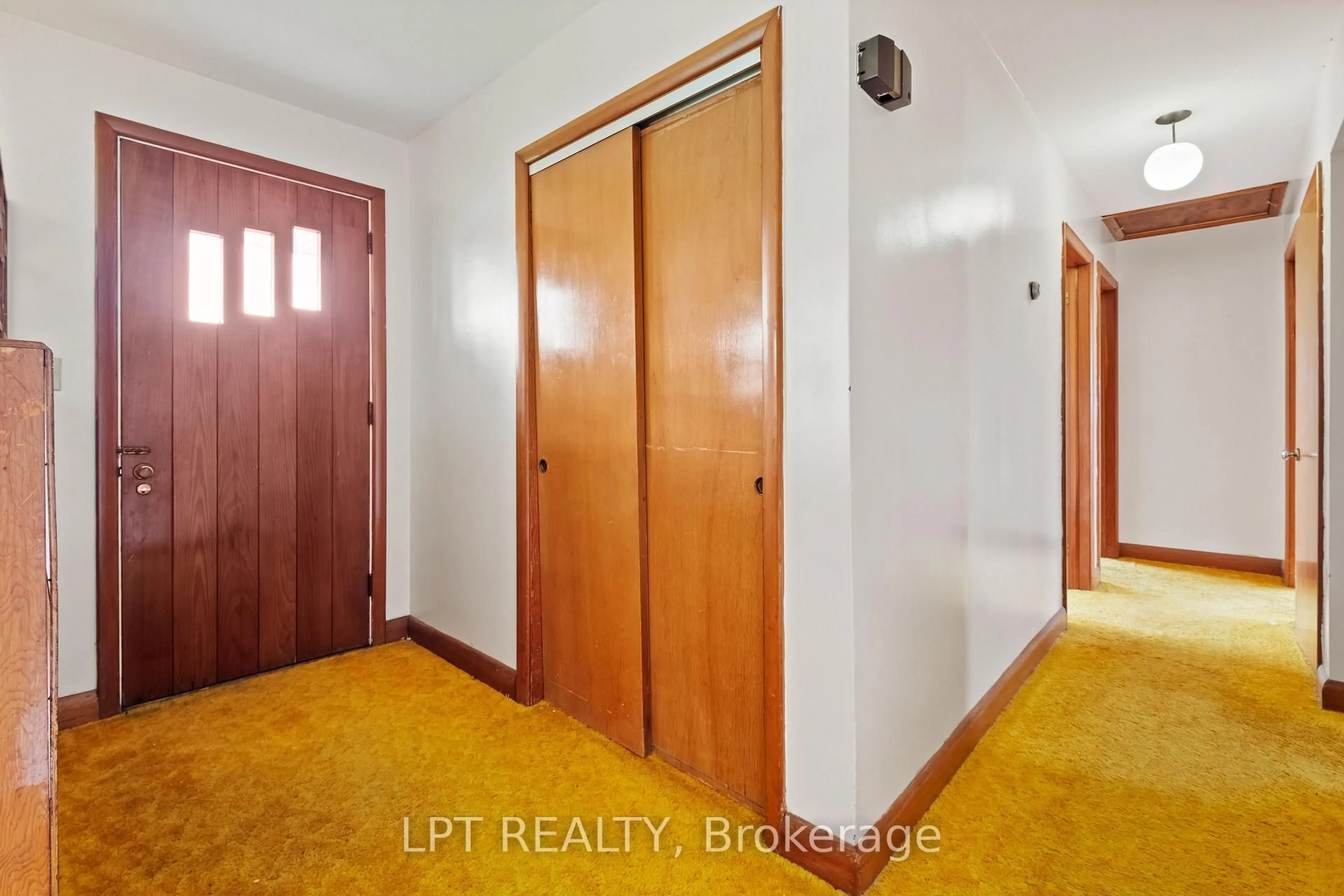 A pic of a room for 32 Jane Ave, Kingston Ontario K7M 3G5