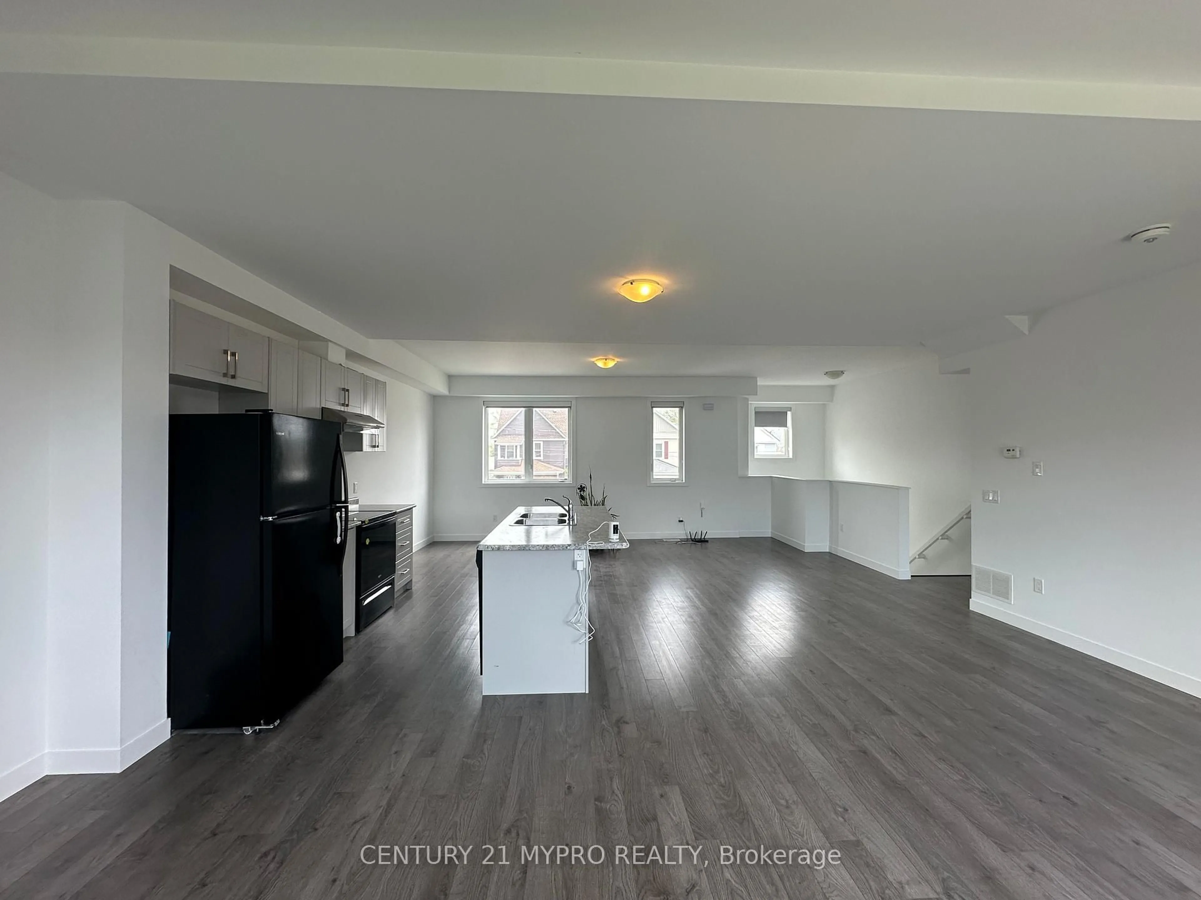 Open concept kitchen, unknown for 27 DENISTOUN St, Welland Ontario L3C 0H6