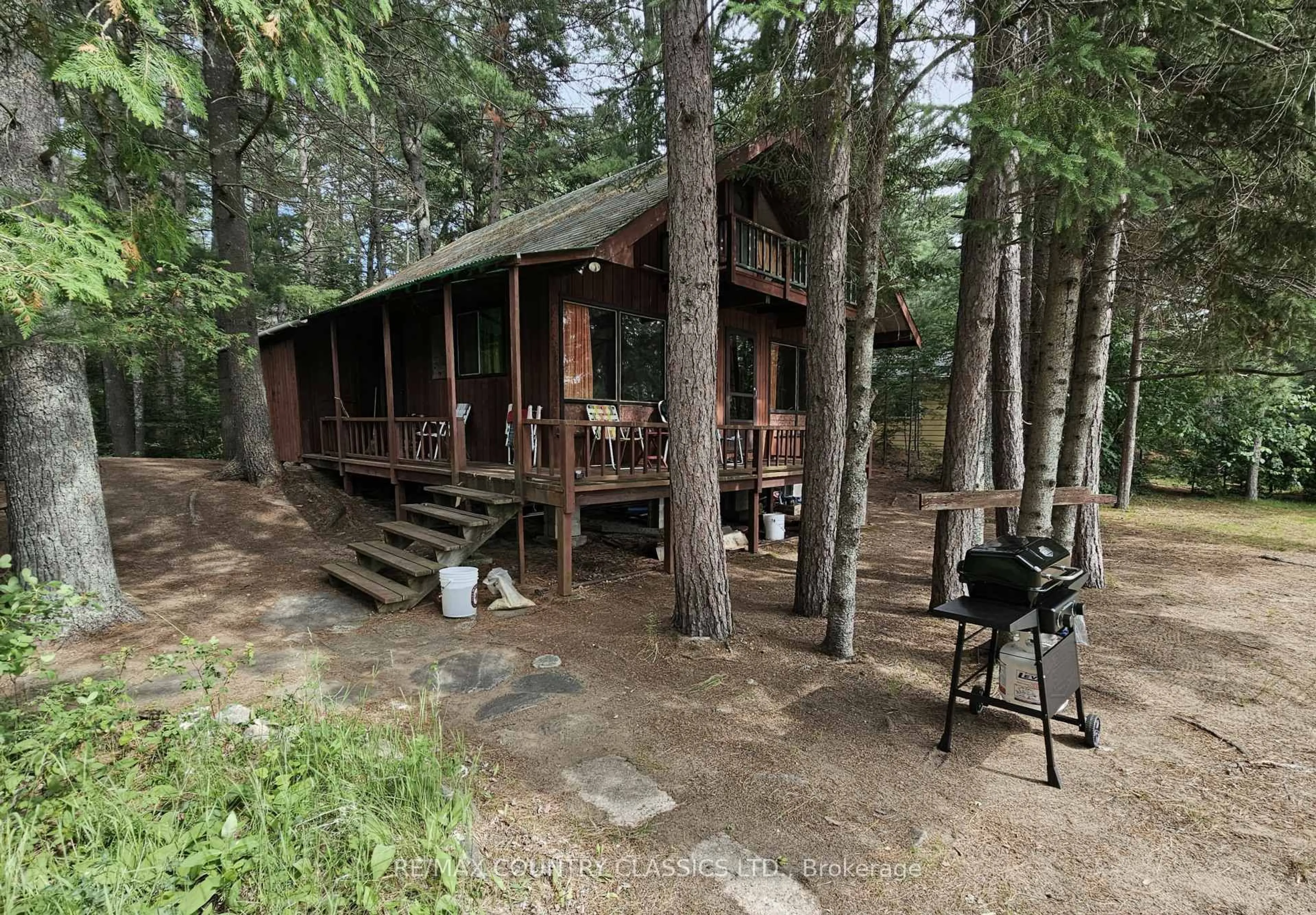 Unknown for 6 Swan Lane, Barry's Bay Ontario K0J 1B0