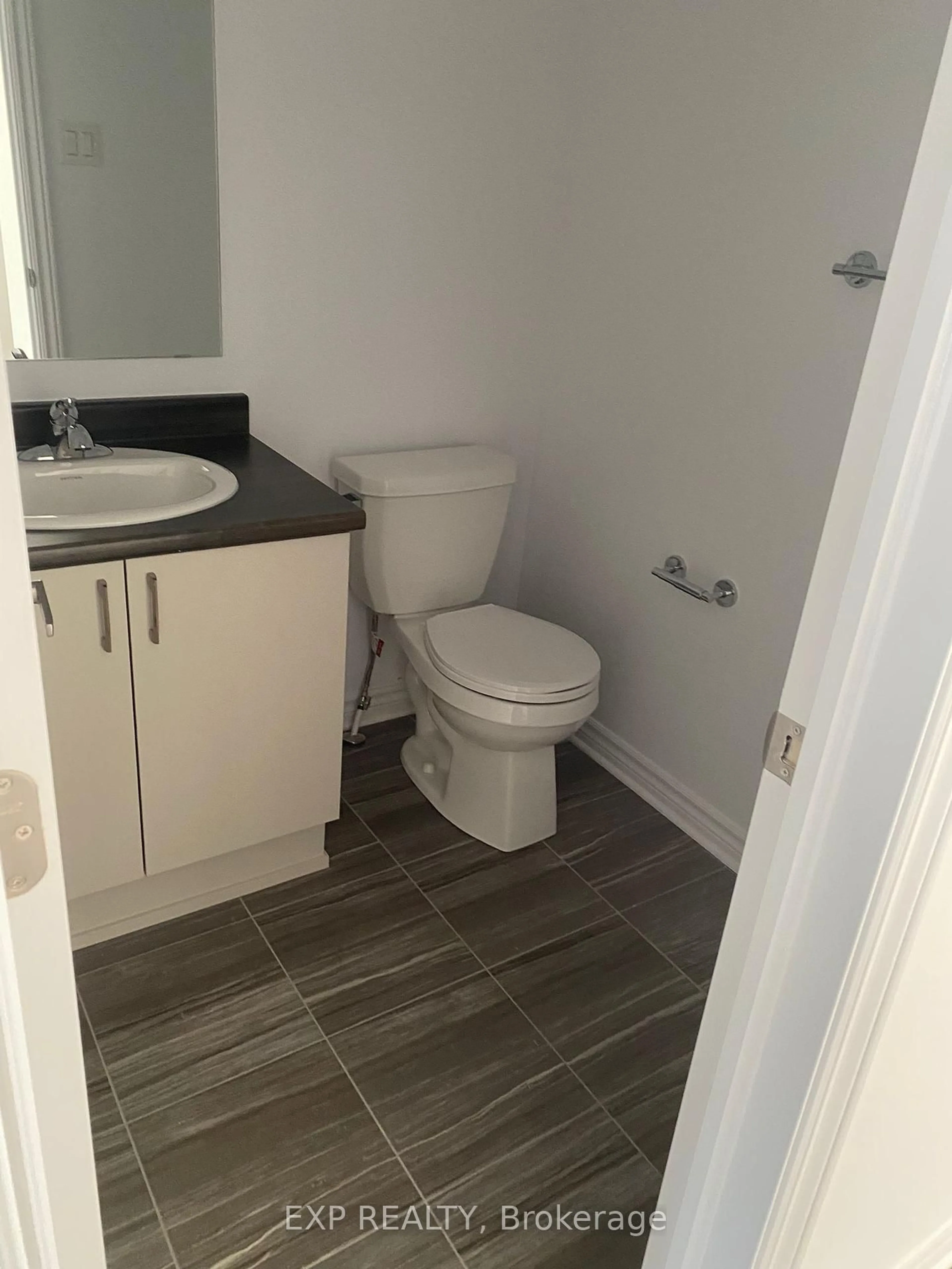 Standard bathroom, unknown for 84 Rallidale St, Ottawa Ontario K1X 0G7