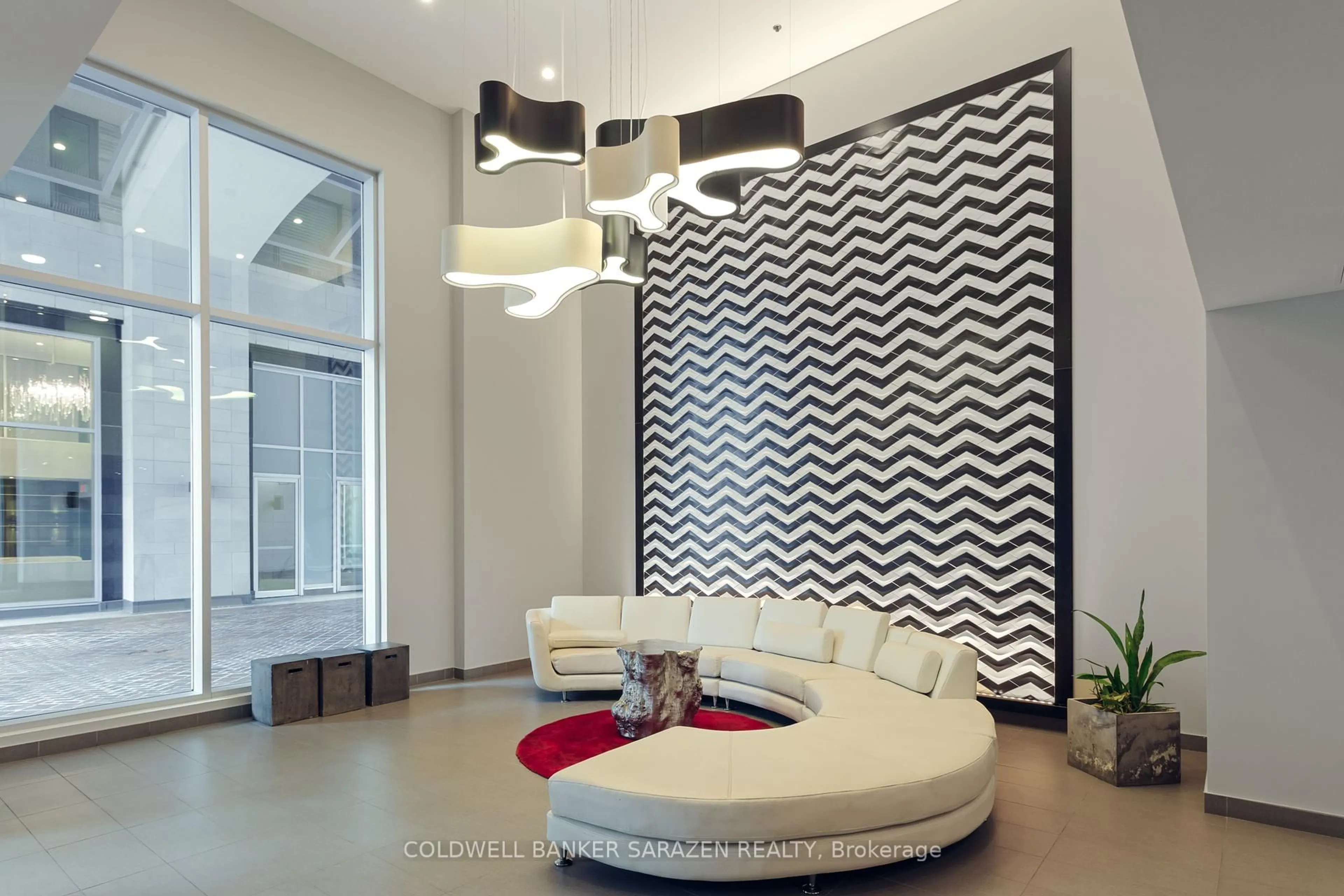 Lobby for 98 Richmond Rd #306, Ottawa Ontario K1Z 0B2