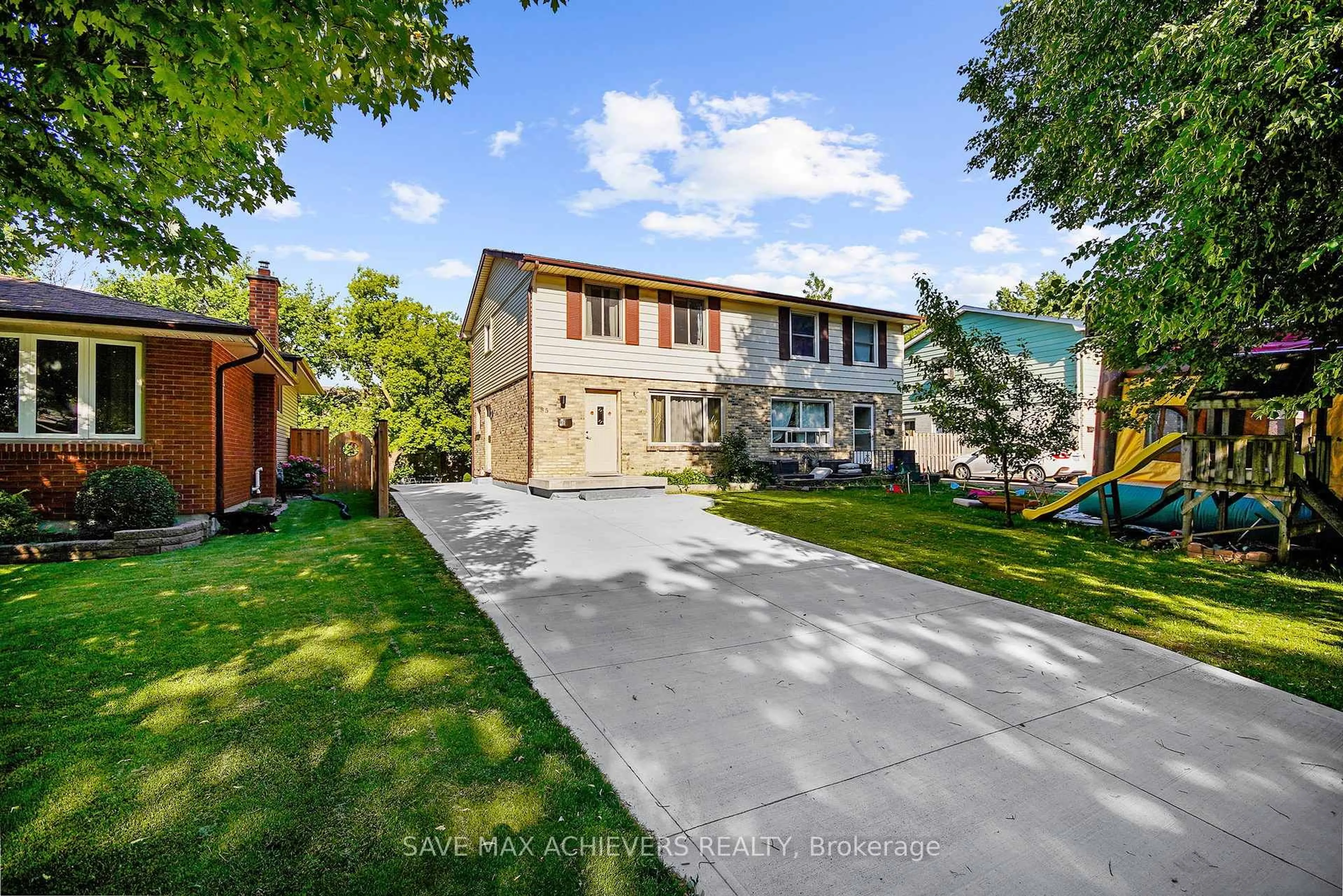 A pic from outside/outdoor area/front of a property/back of a property/a pic from drone, street for 85 Kintail Cres, London South Ontario N6E 1J4