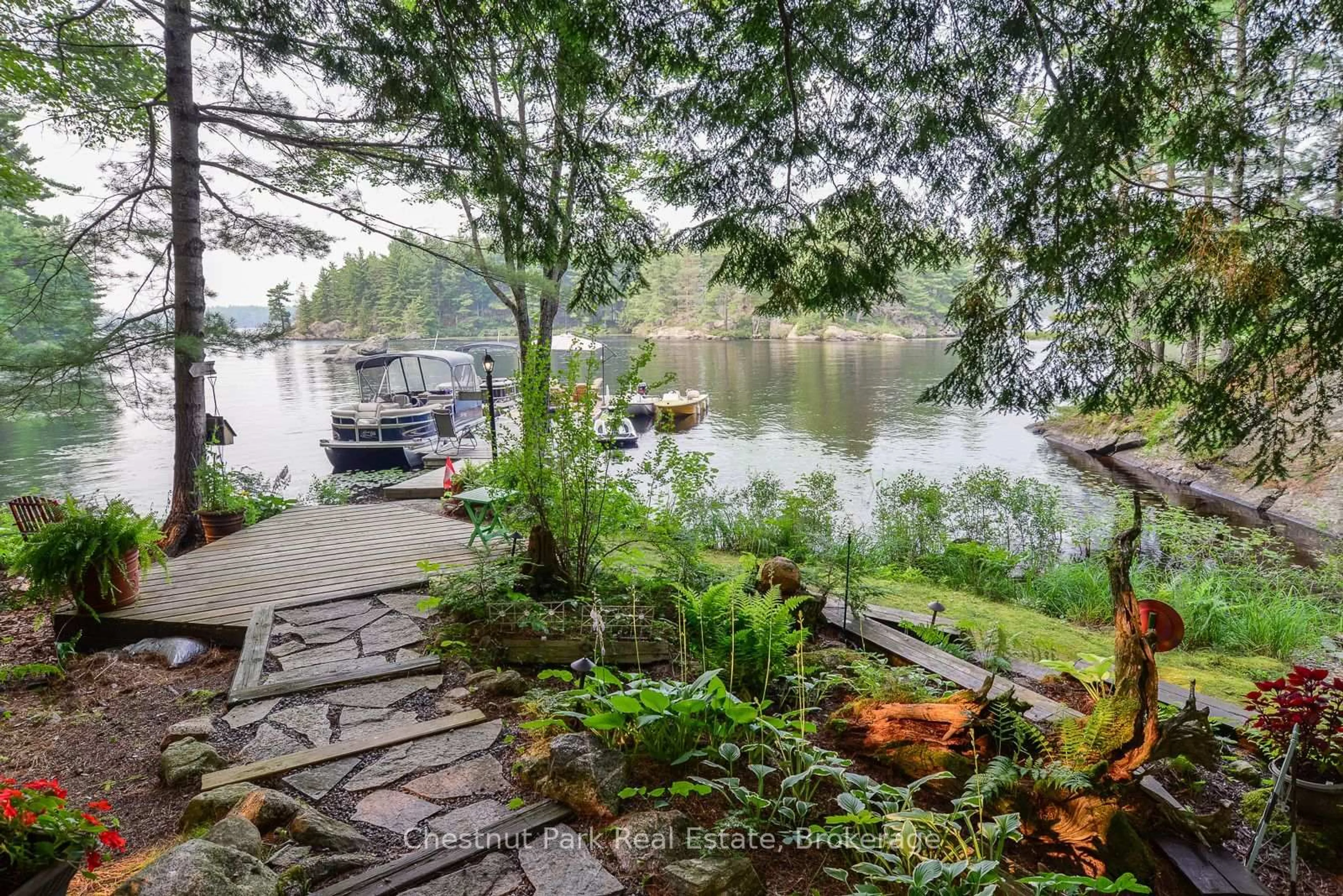 Patio, water/lake/river/ocean view for 4 ISLAND 21 KL N/A, Gravenhurst Ontario P0E 1G0