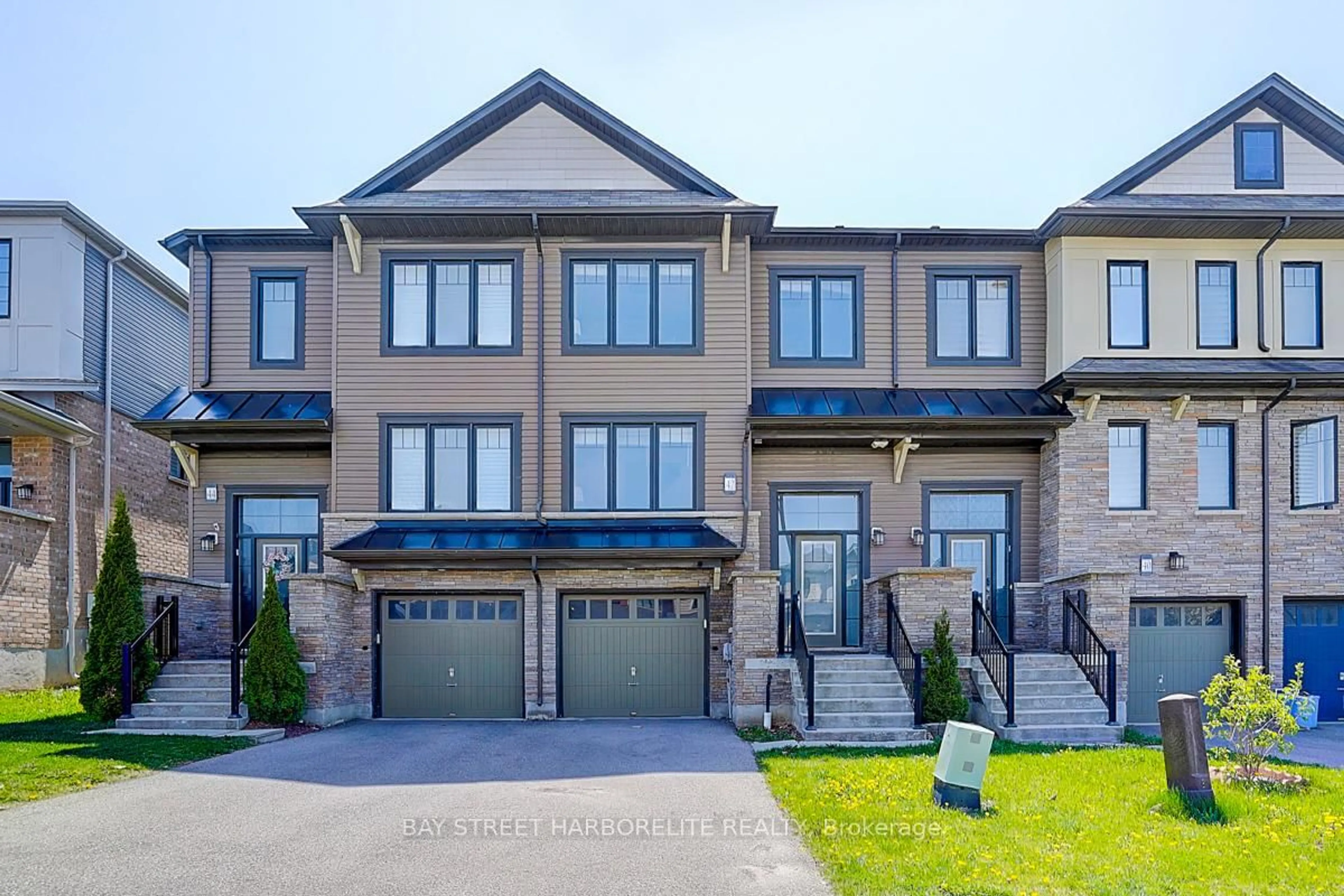 Unknown for 42 Crafter Cres, Hamilton Ontario L8J 0H6