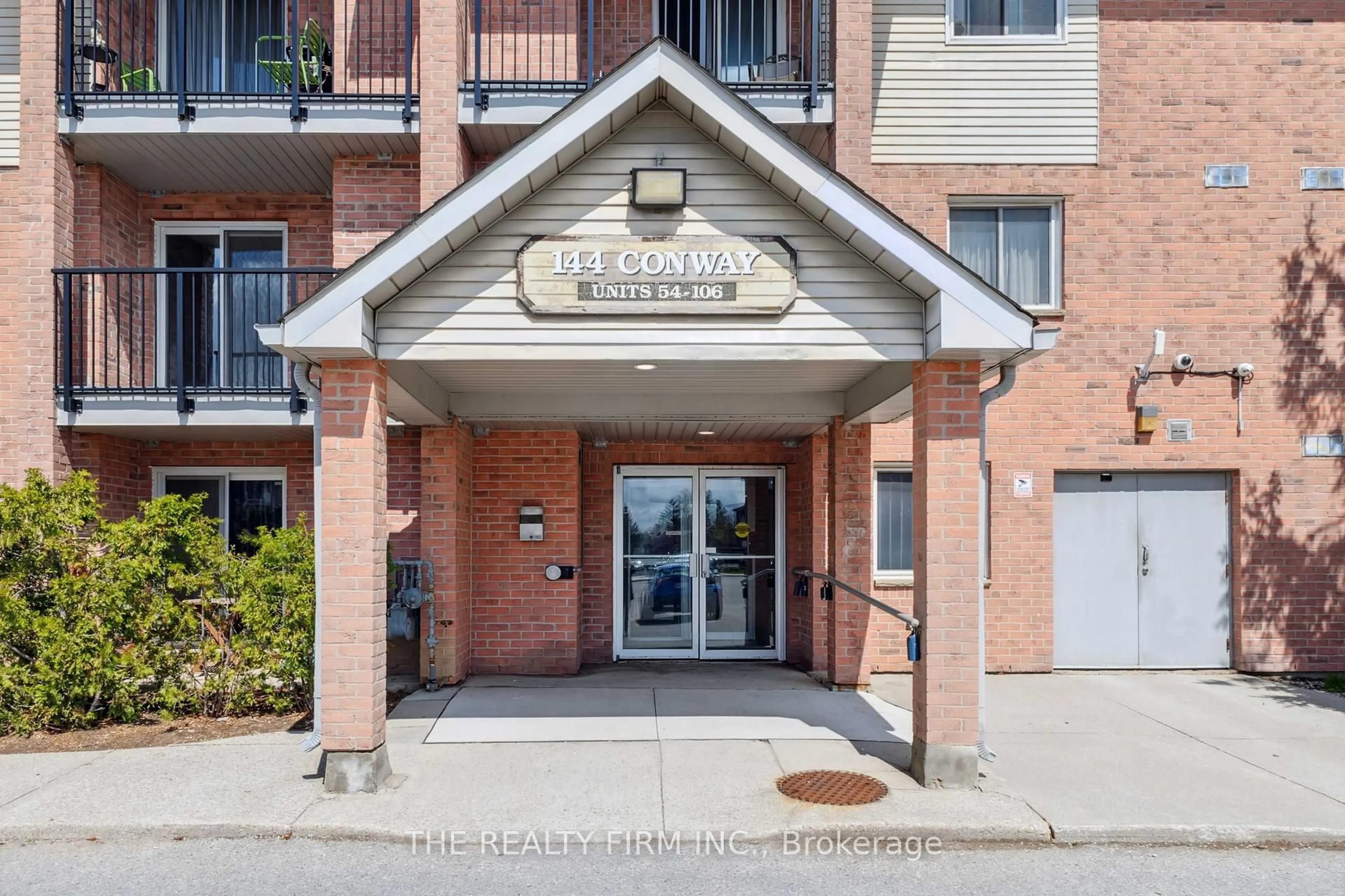 Indoor foyer for 144 Conway Dr #99, London South Ontario N6E 3N3