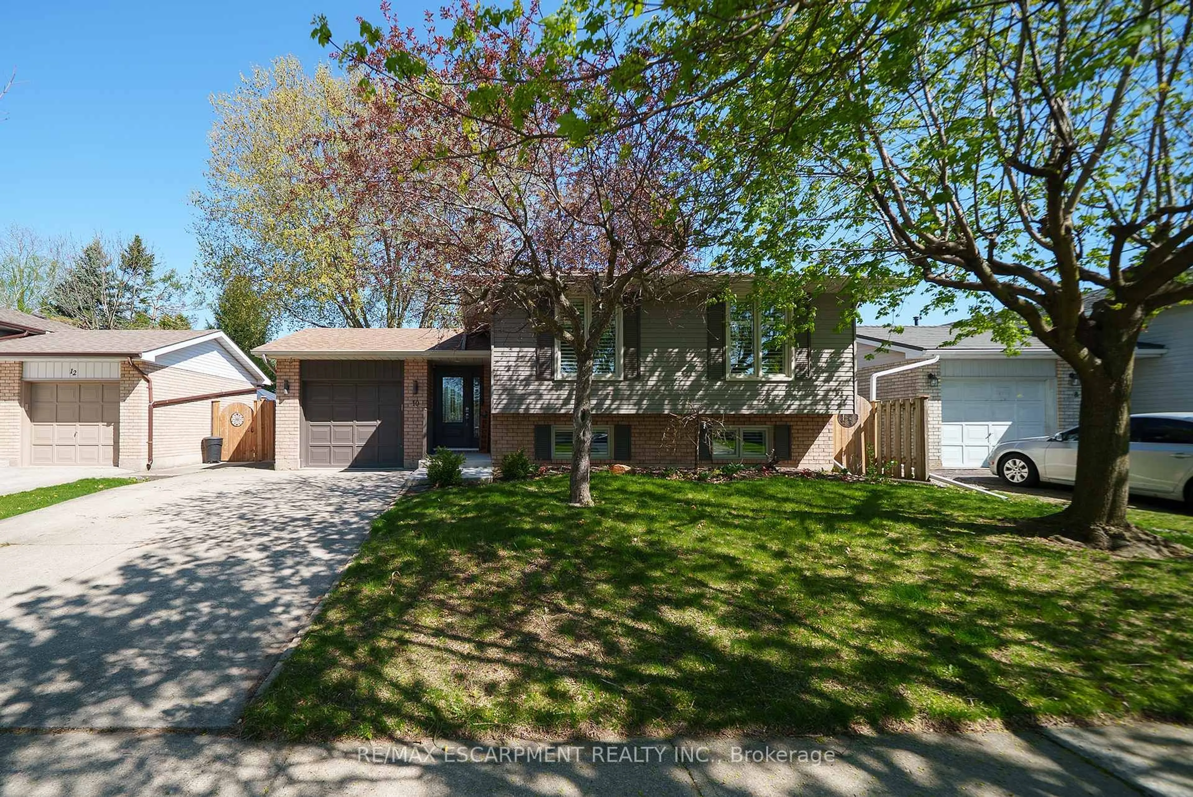 Unknown for 10 Myrtleville Dr, Brantford Ontario N3V 1B8