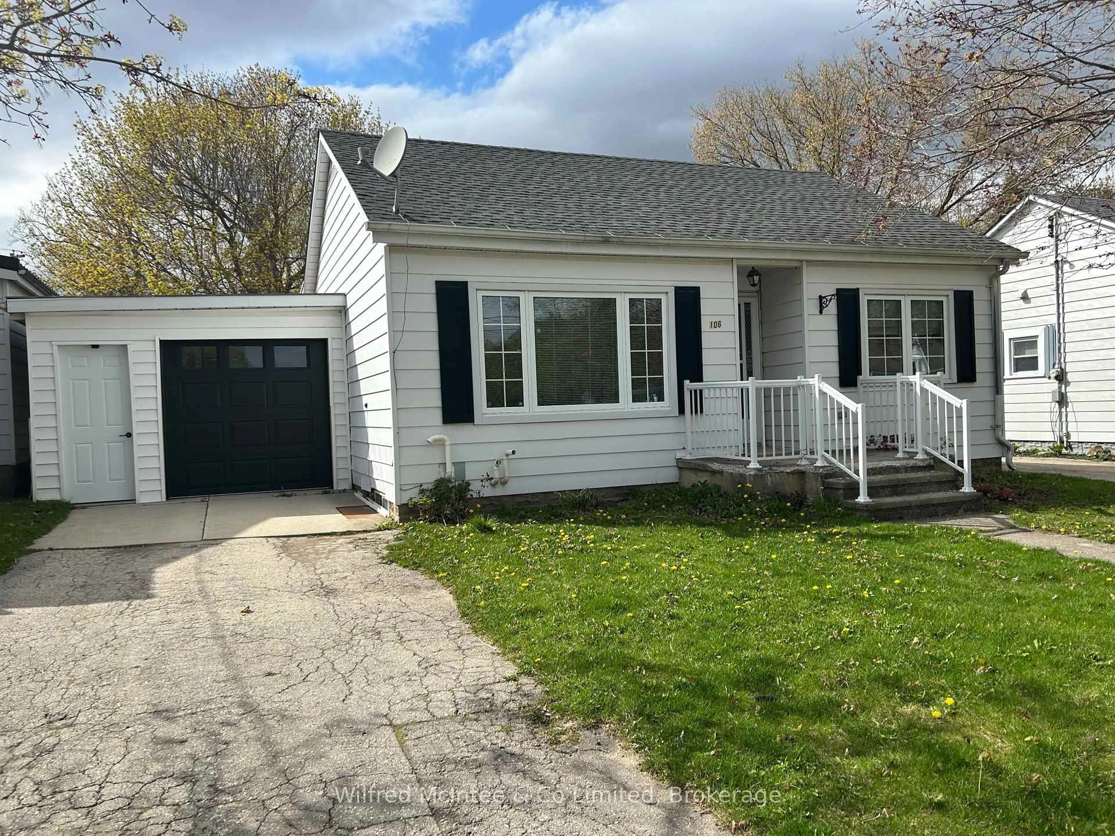 Home with vinyl exterior material, street for 106 Mcgivern St, Brockton Ontario N0G 2V0