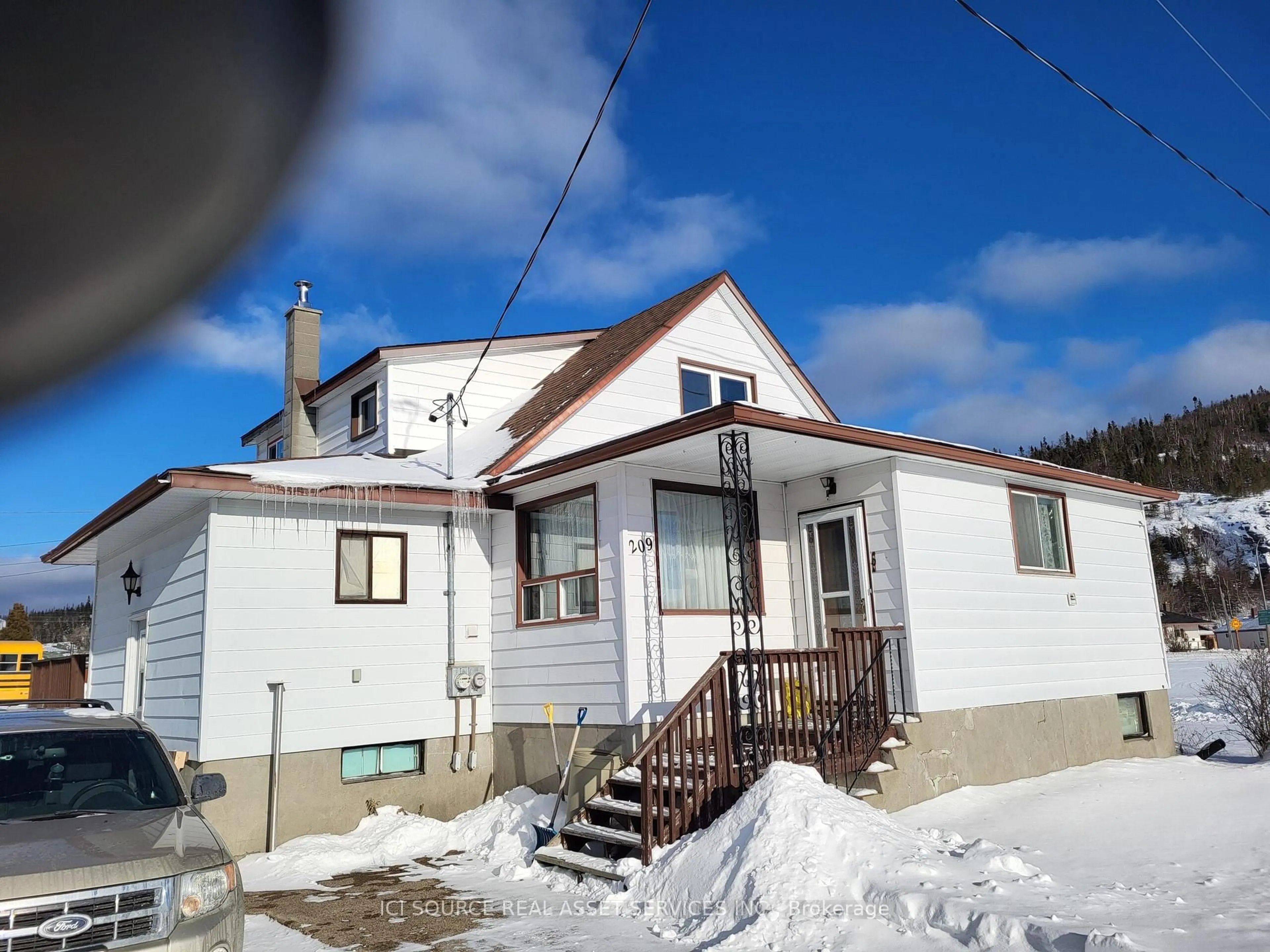Unknown for 209 Walker St, Schreiber Ontario P0T 2S0