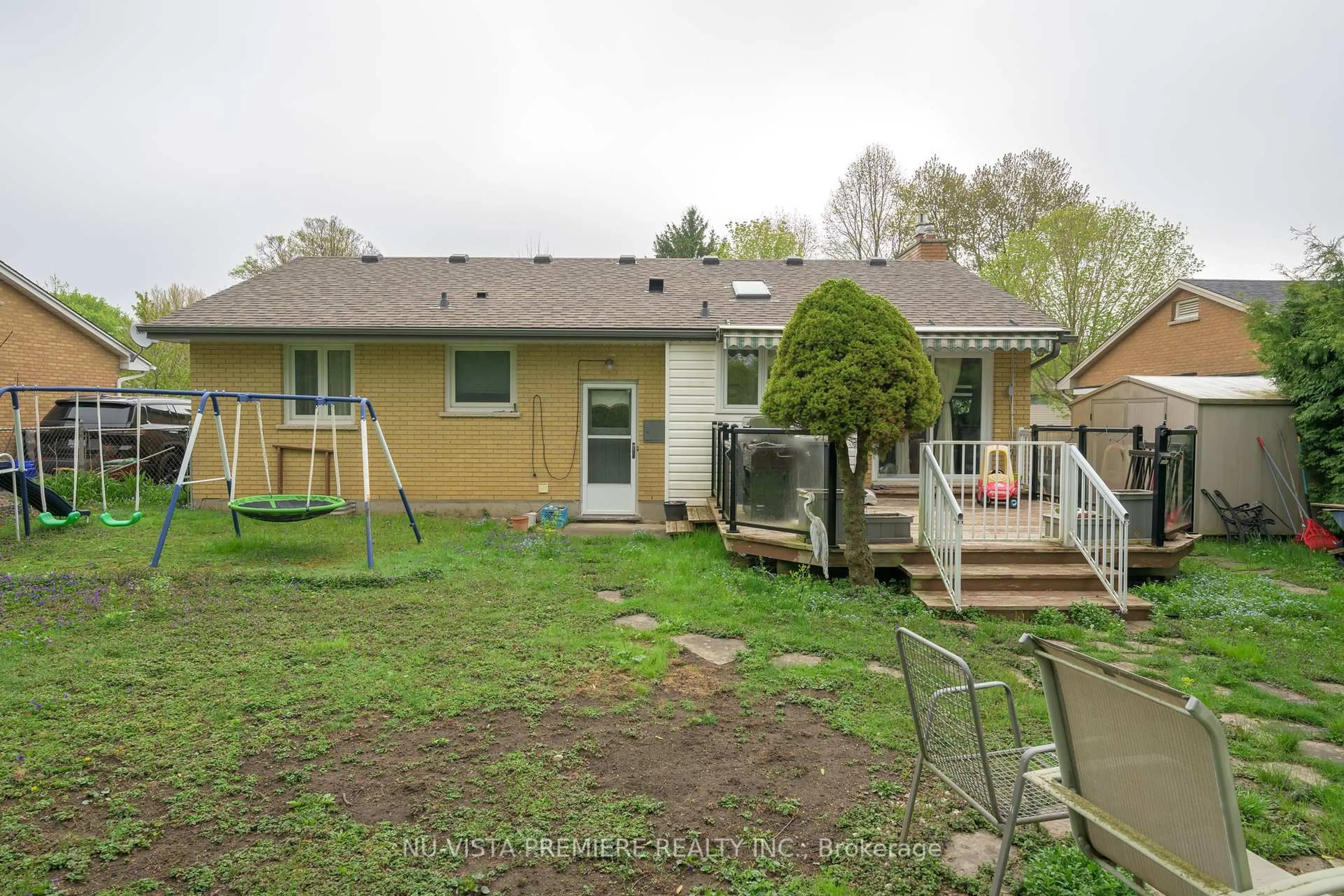 Patio, unknown for 859 Dalkeith Cres, London North Ontario N5X 1S5