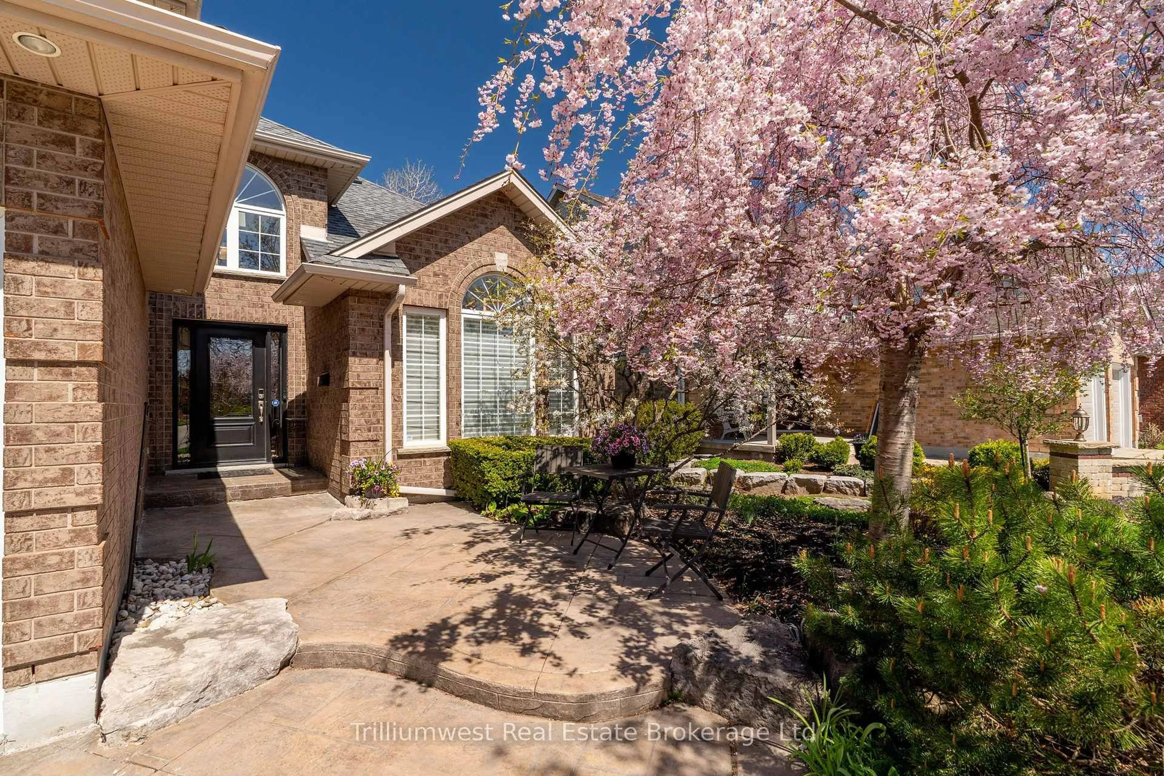 Unknown for 60 Robin Rd, Guelph Ontario N1L 1H4