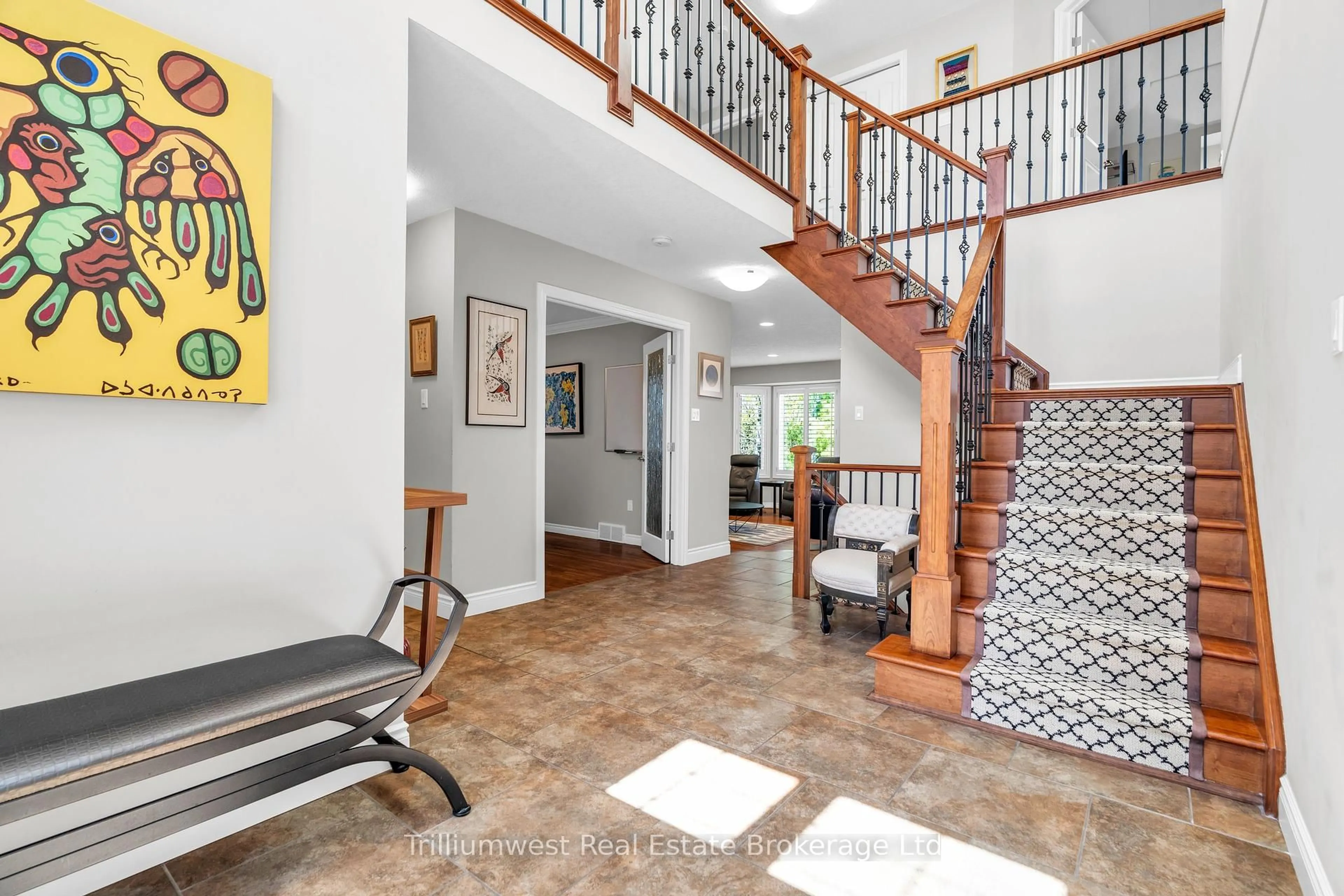 Indoor entryway for 60 Robin Rd, Guelph Ontario N1L 1H4