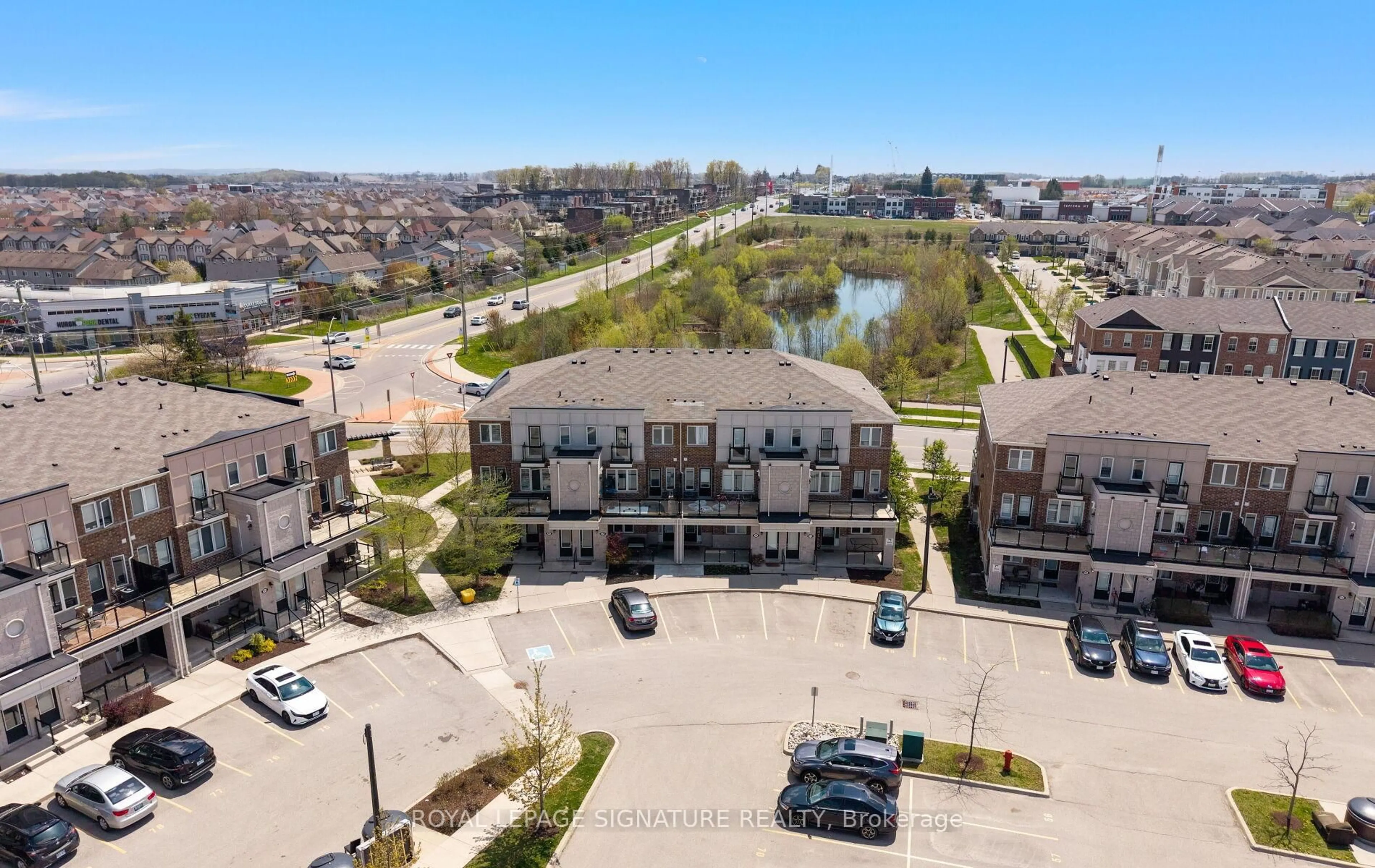 A pic from outside/outdoor area/front of a property/back of a property/a pic from drone, unknown for 82 Daylily Lane, Kitchener Ontario N2R 0L7