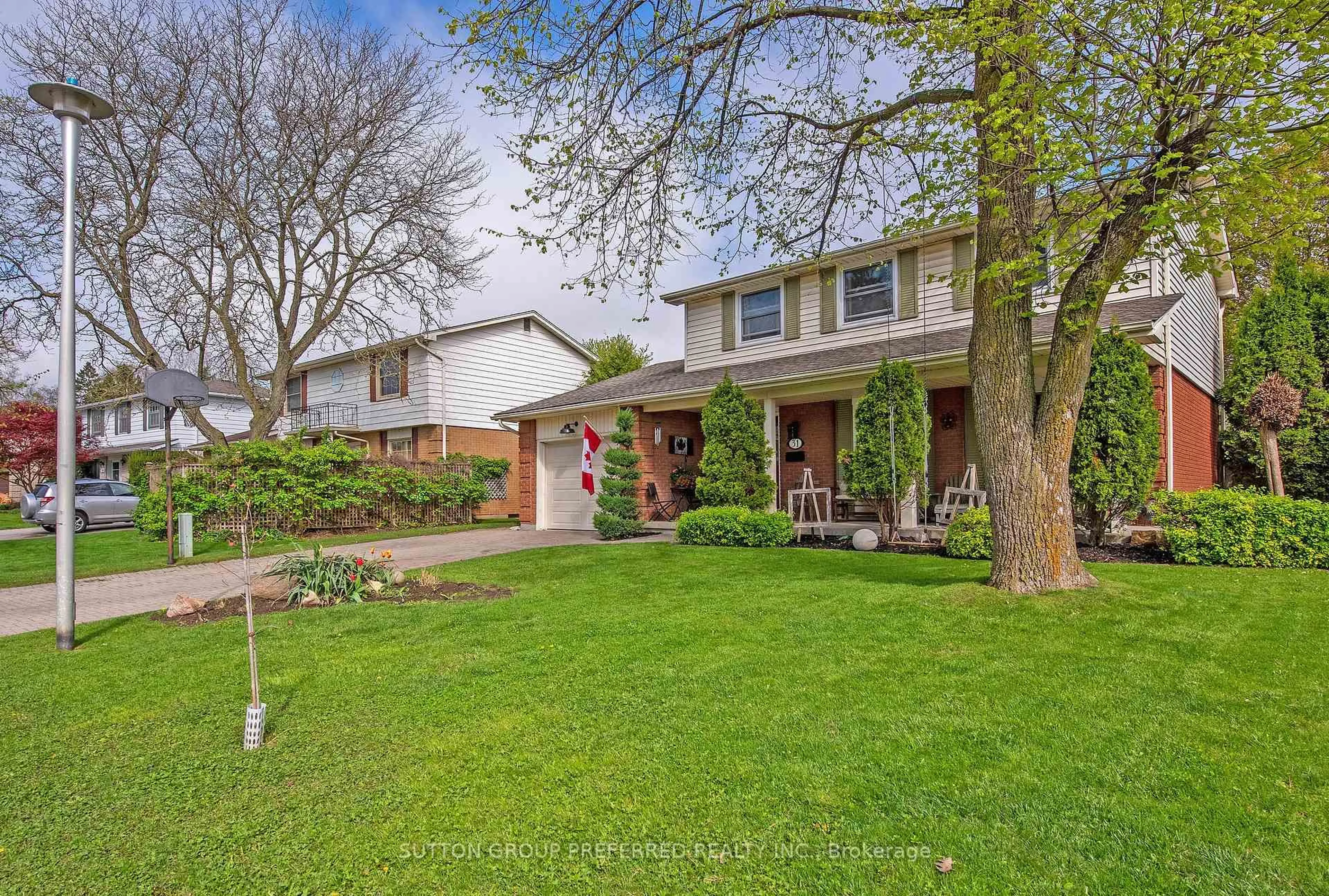 Unknown for 31 Milford Cres, London North Ontario N5X 1A9
