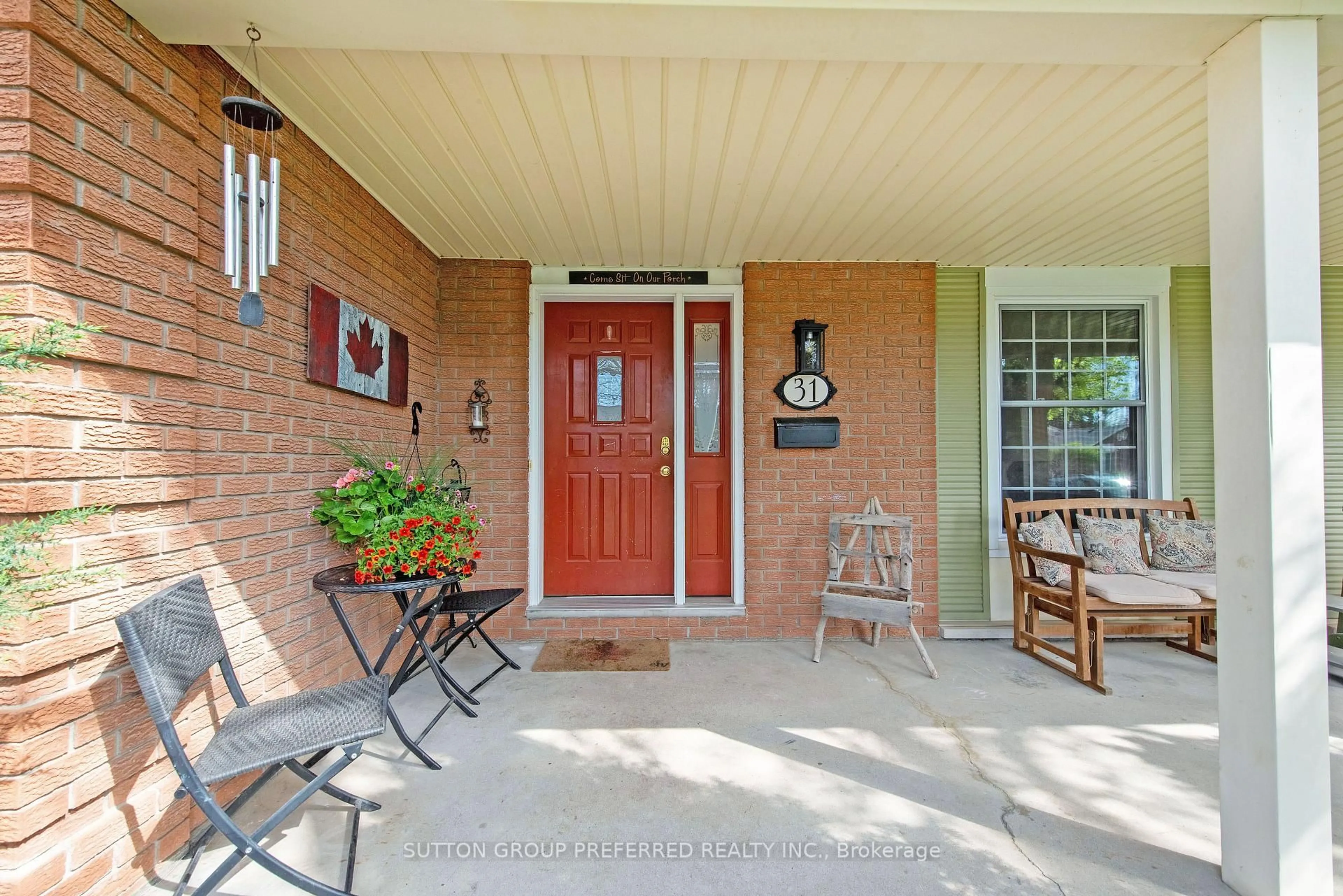 Indoor entryway for 31 Milford Cres, London North Ontario N5X 1A9