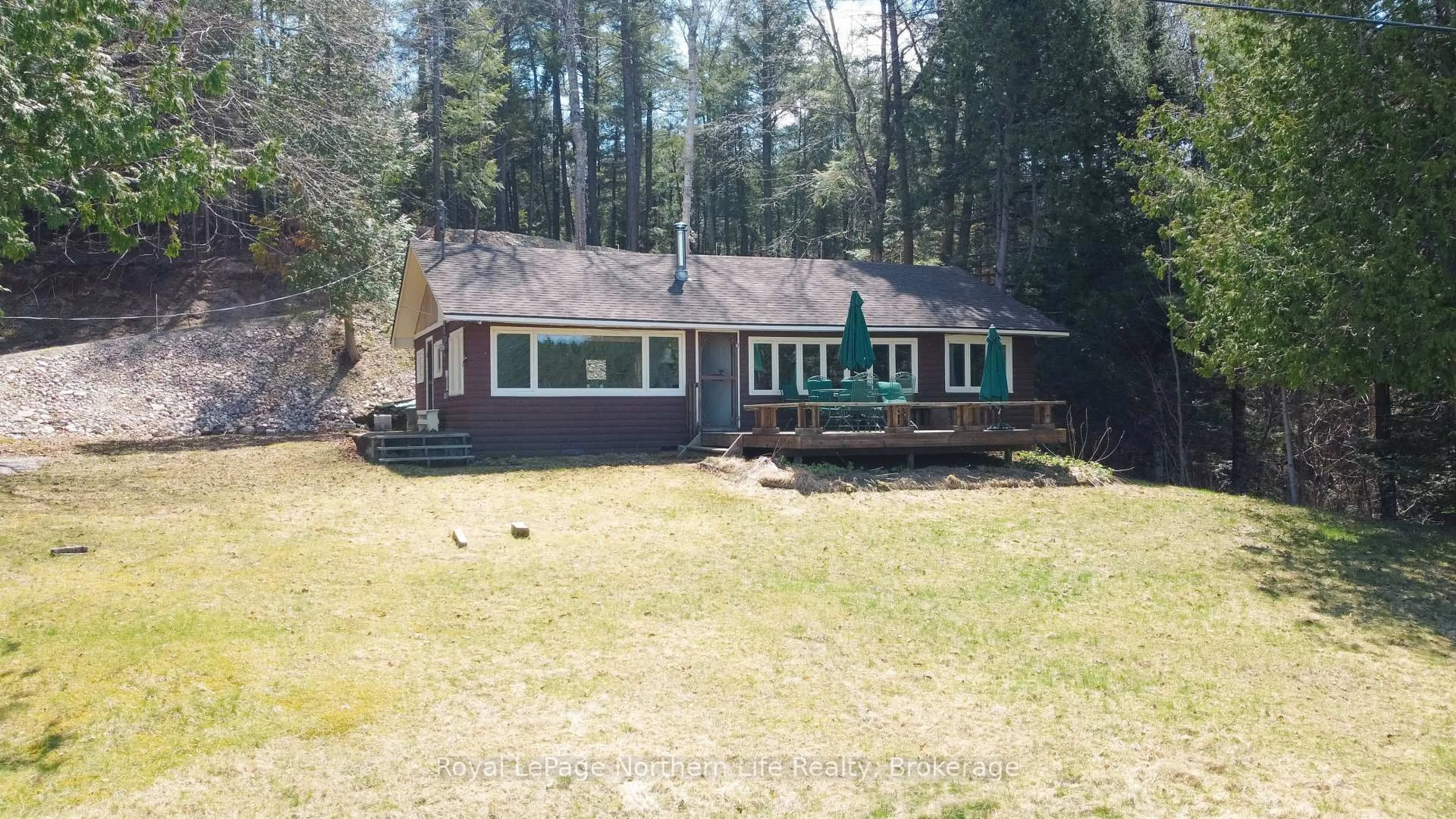 A pic from outside/outdoor area/front of a property/back of a property/a pic from drone, unknown for 295 Neault Rd, Papineau-Cameron Ontario P0H 1V0