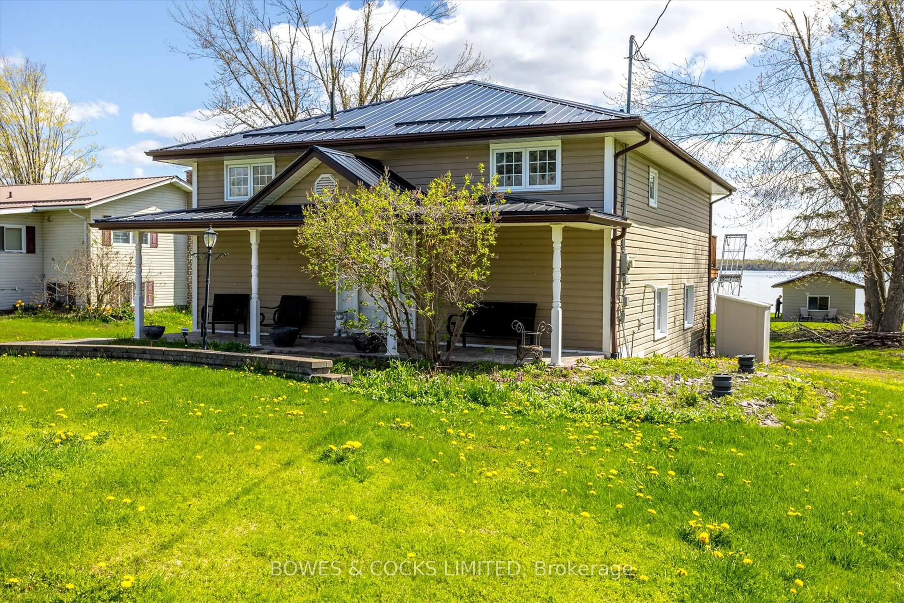 A pic from outside/outdoor area/front of a property/back of a property/a pic from drone, street for 240 Lakeshore Dr, Kawartha Lakes Ontario K0M 1A0