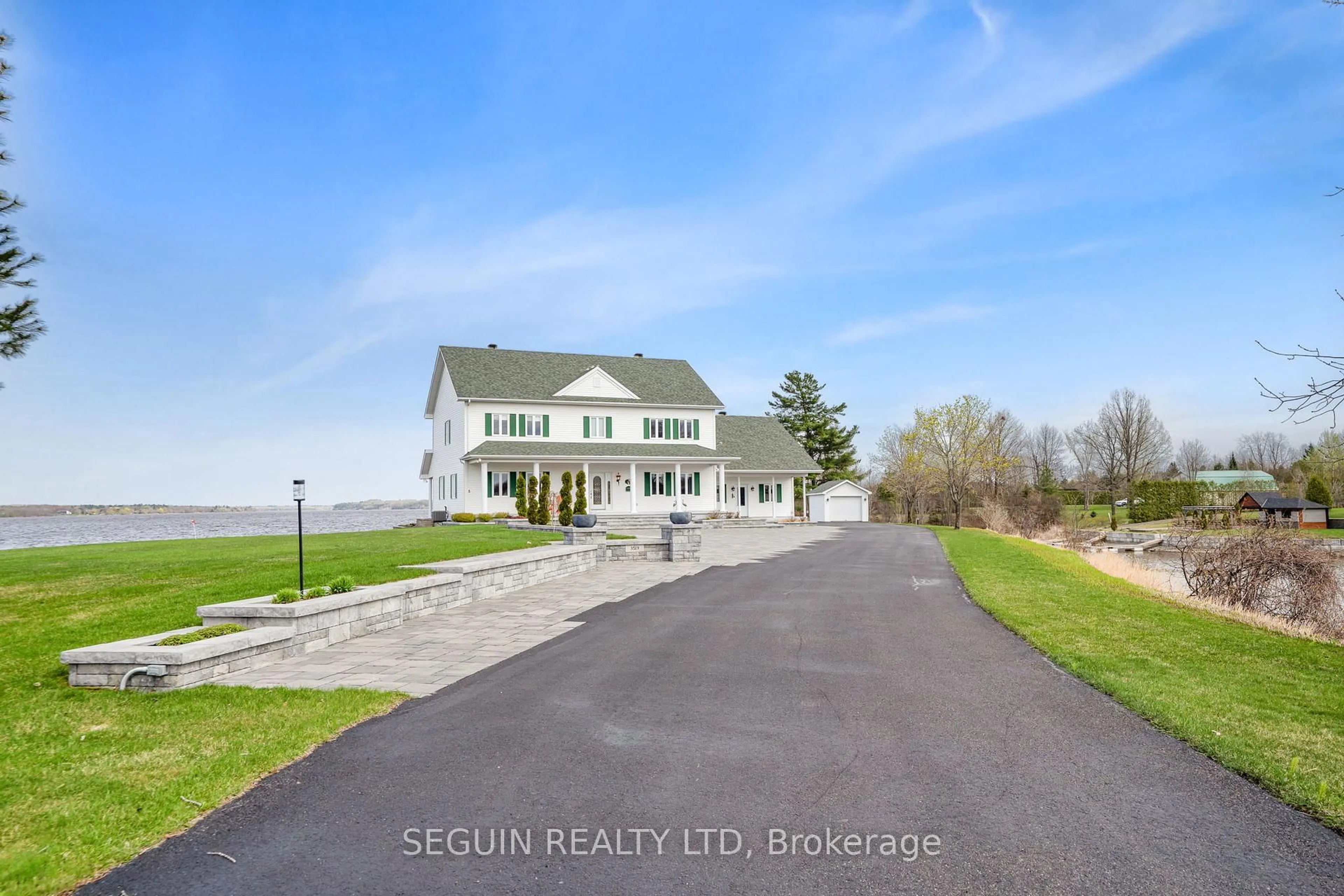 A pic from outside/outdoor area/front of a property/back of a property/a pic from drone, unknown for 3519 Front Rd, East Hawkesbury Ontario K6A 2R2