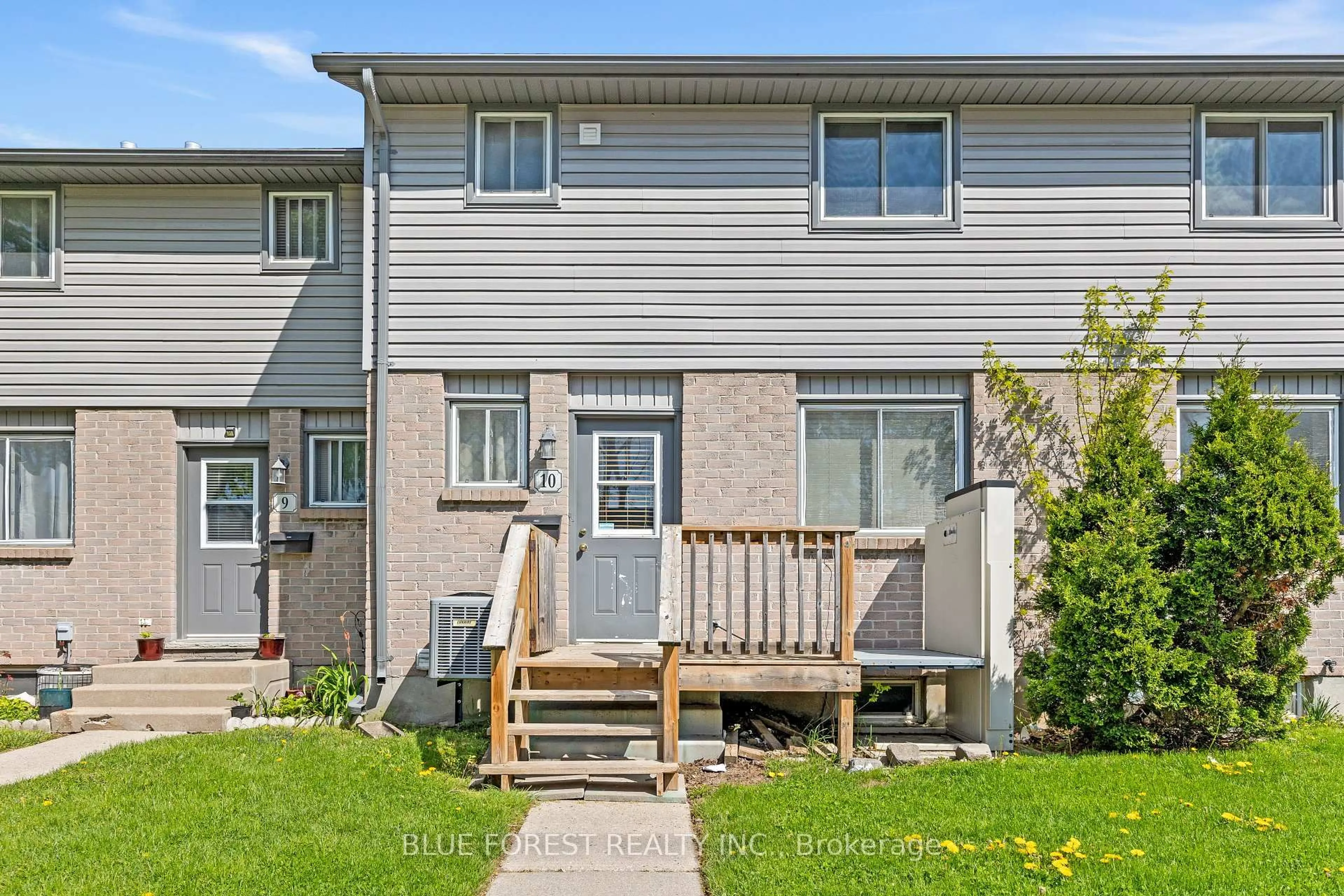 Unknown for 490 Third St St #10, London East Ontario N5V 4A2