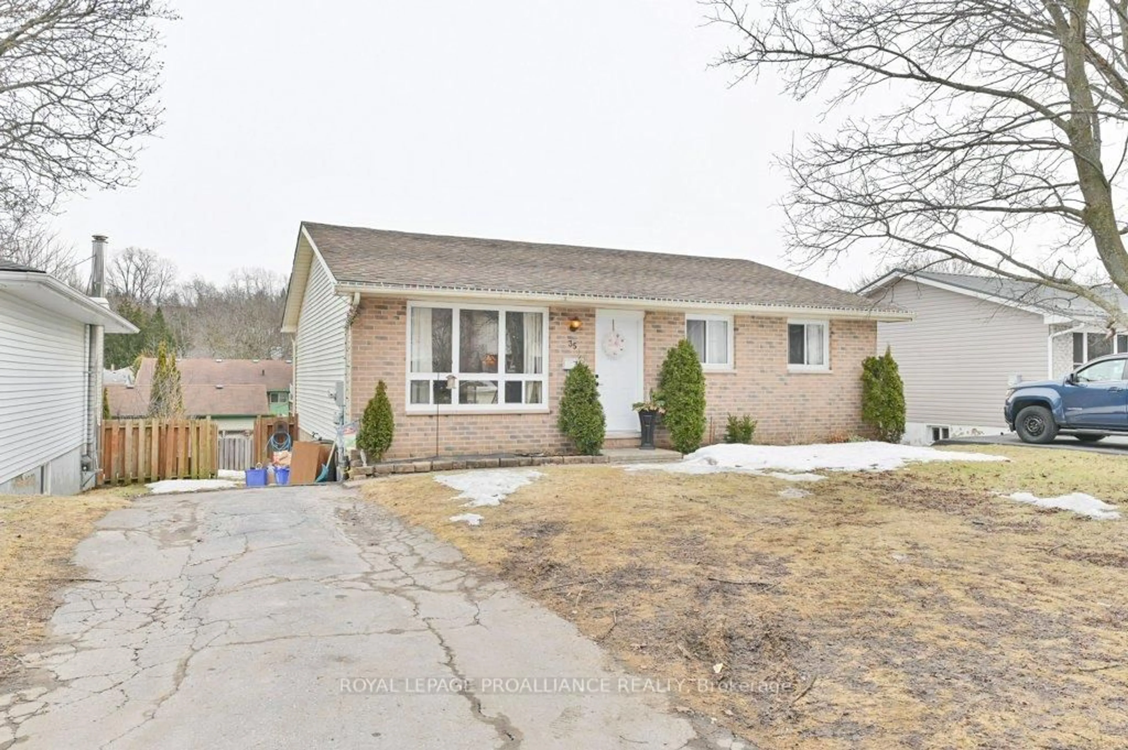 Unknown for 35 Van Alstine Dr, Quinte West Ontario K8V 6K7