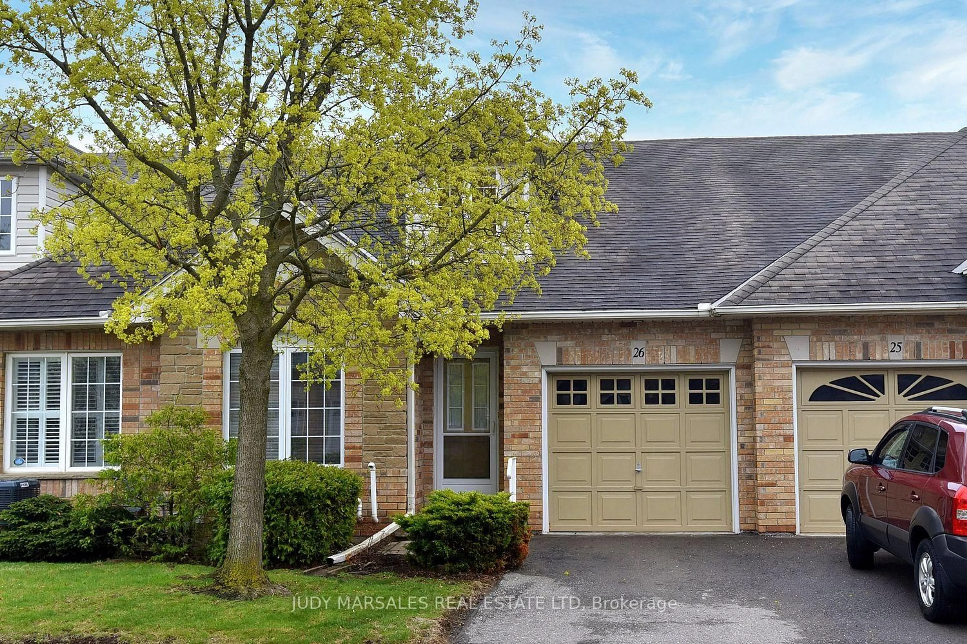 Home with brick exterior material, street for 47 Main St #26, Hamilton Ontario L0R 2H0