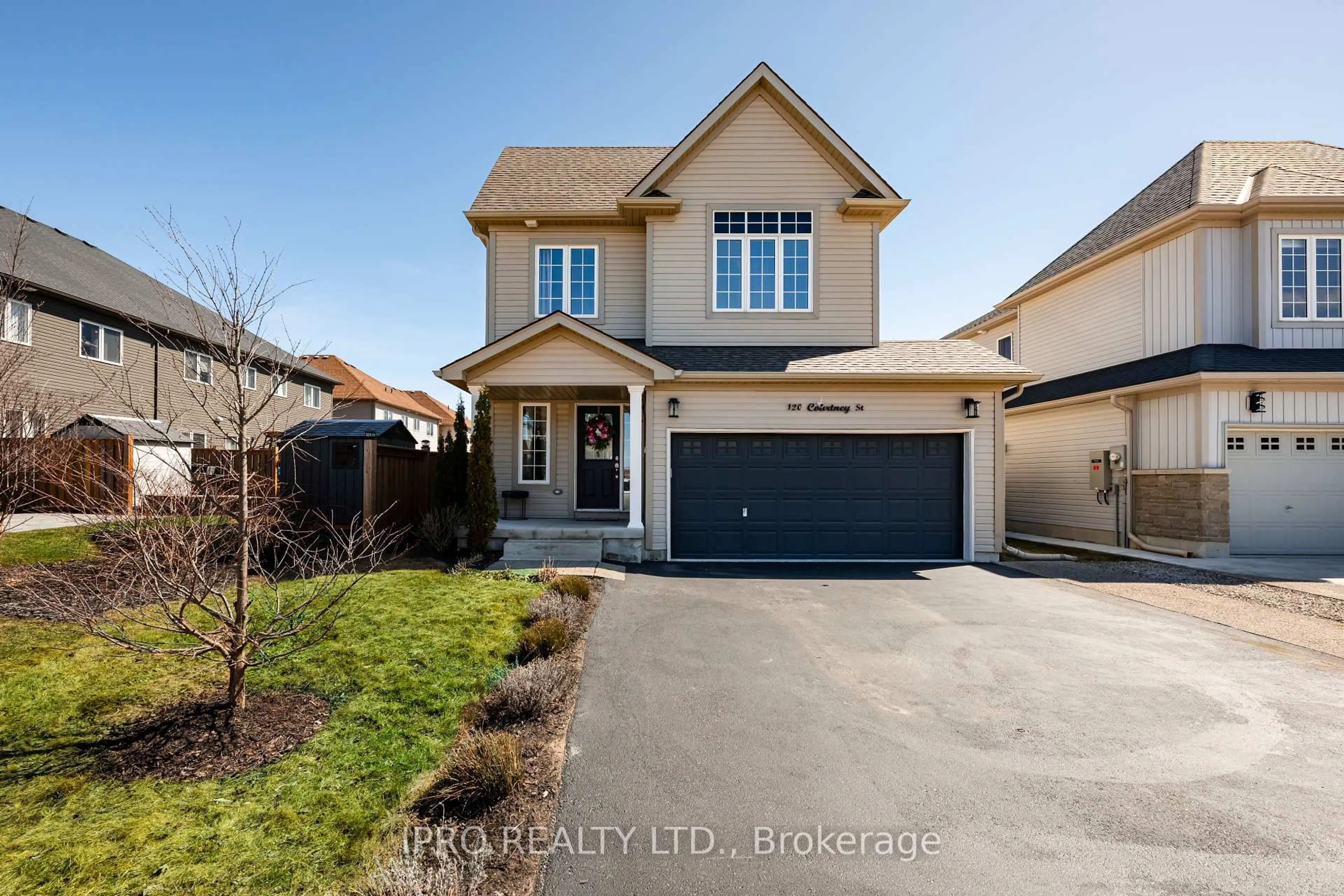 Unknown for 120 Courtney St, Centre Wellington Ontario N1M 0E3