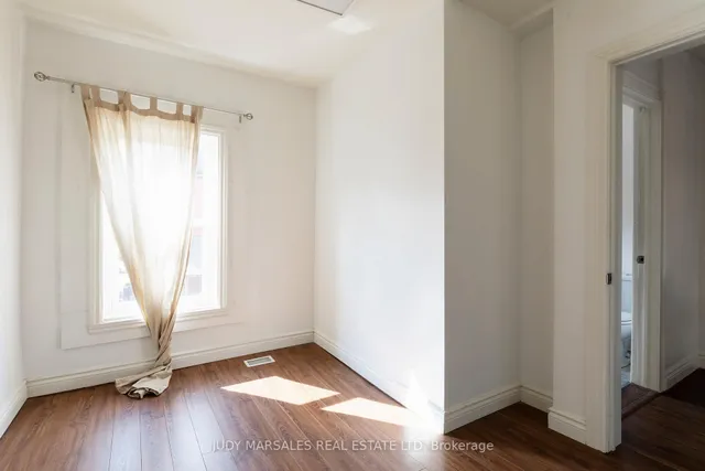 Additional property image - 14 Greig St