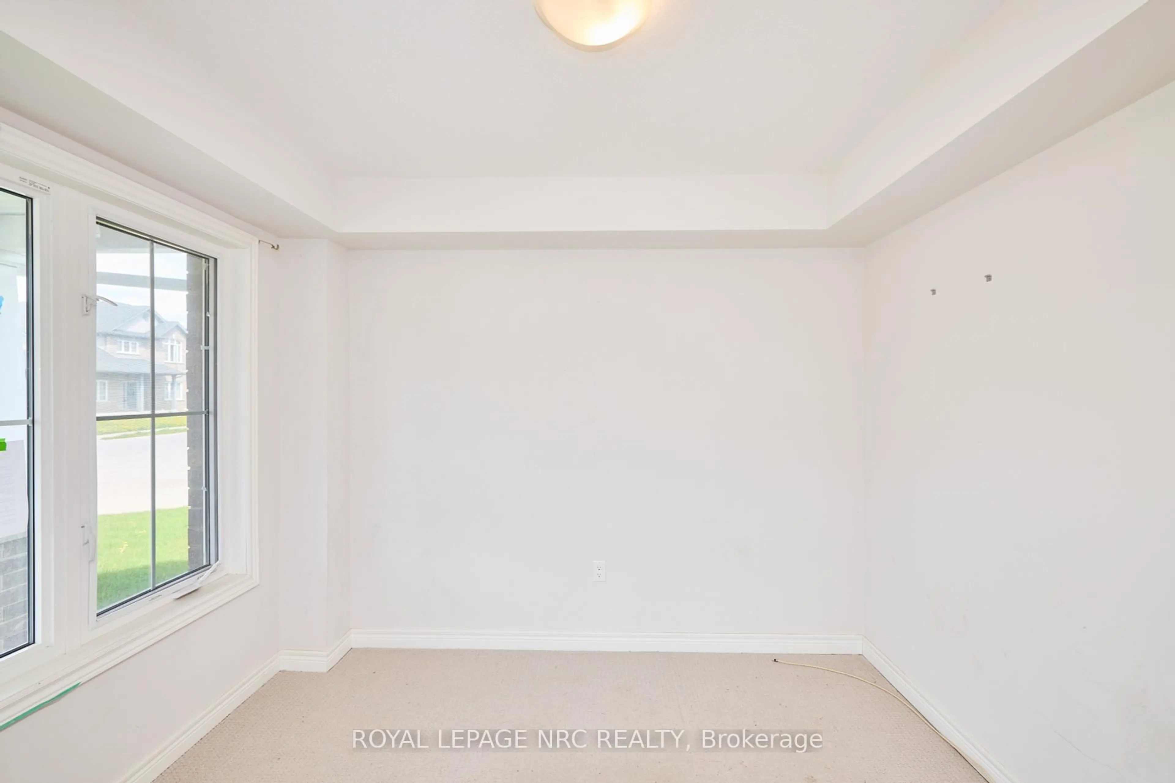 A pic of a room for 7714 Clendenning St, Niagara Falls Ontario L2G 7T3