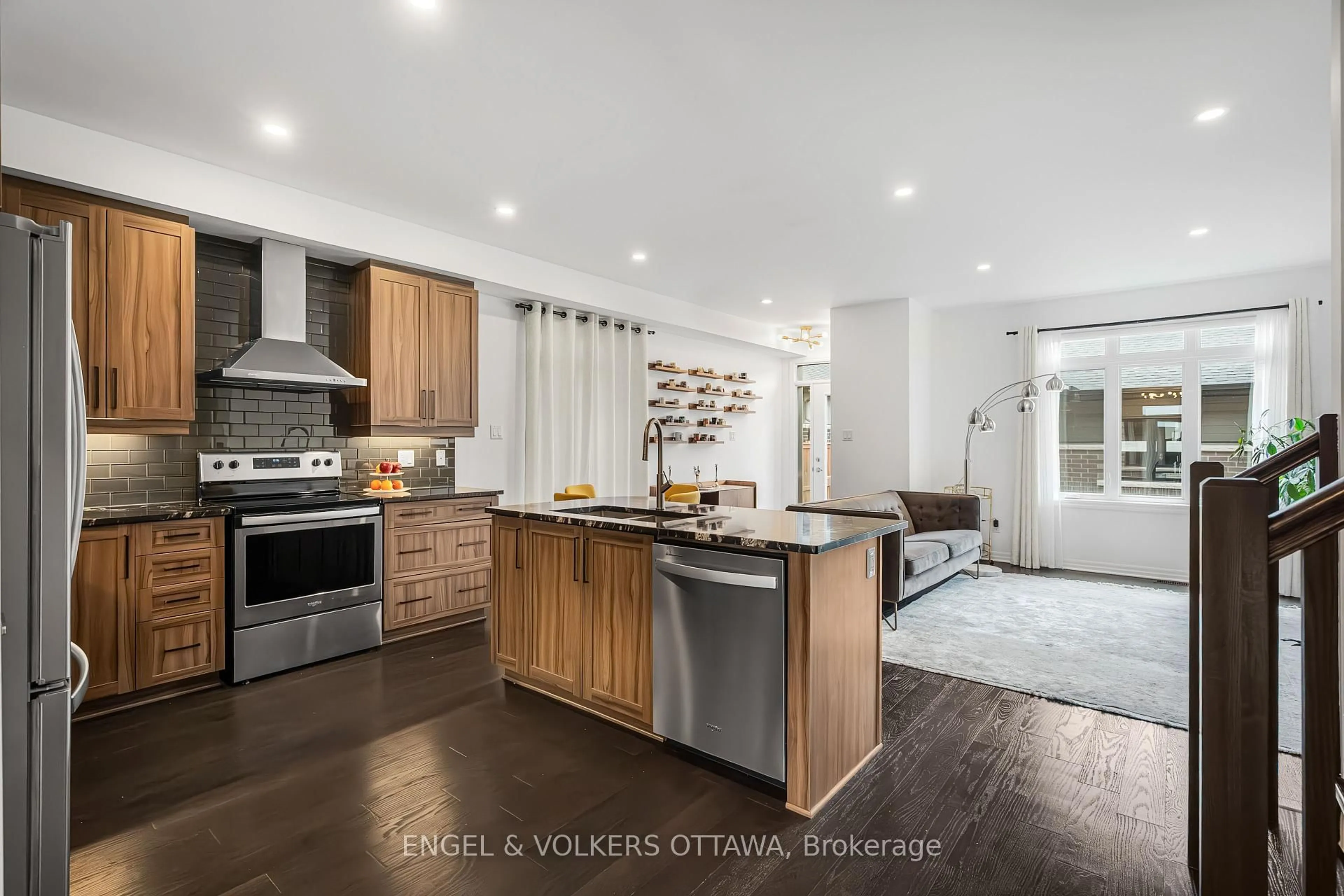 Open concept kitchen, unknown for 606 Mikinak Rd, Ottawa Ontario K1K 3X7
