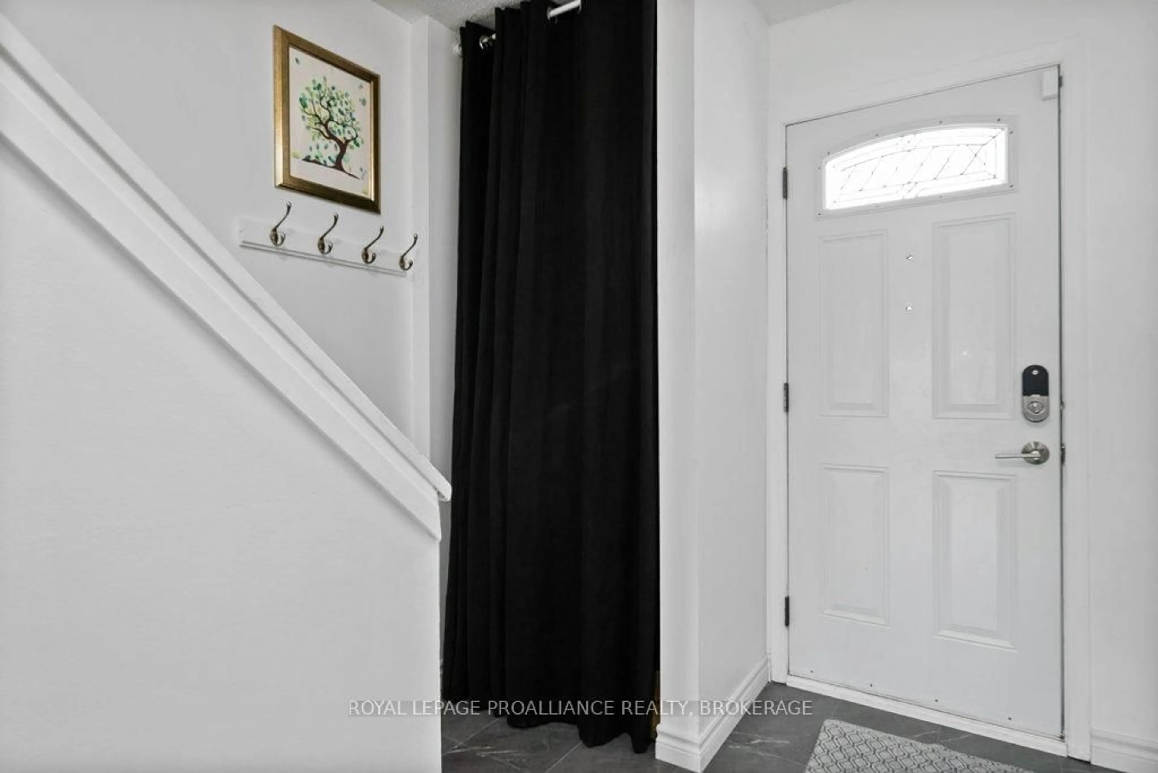 Indoor entryway for 848 Datzell Lane #66, Kingston Ontario K7M 7P8