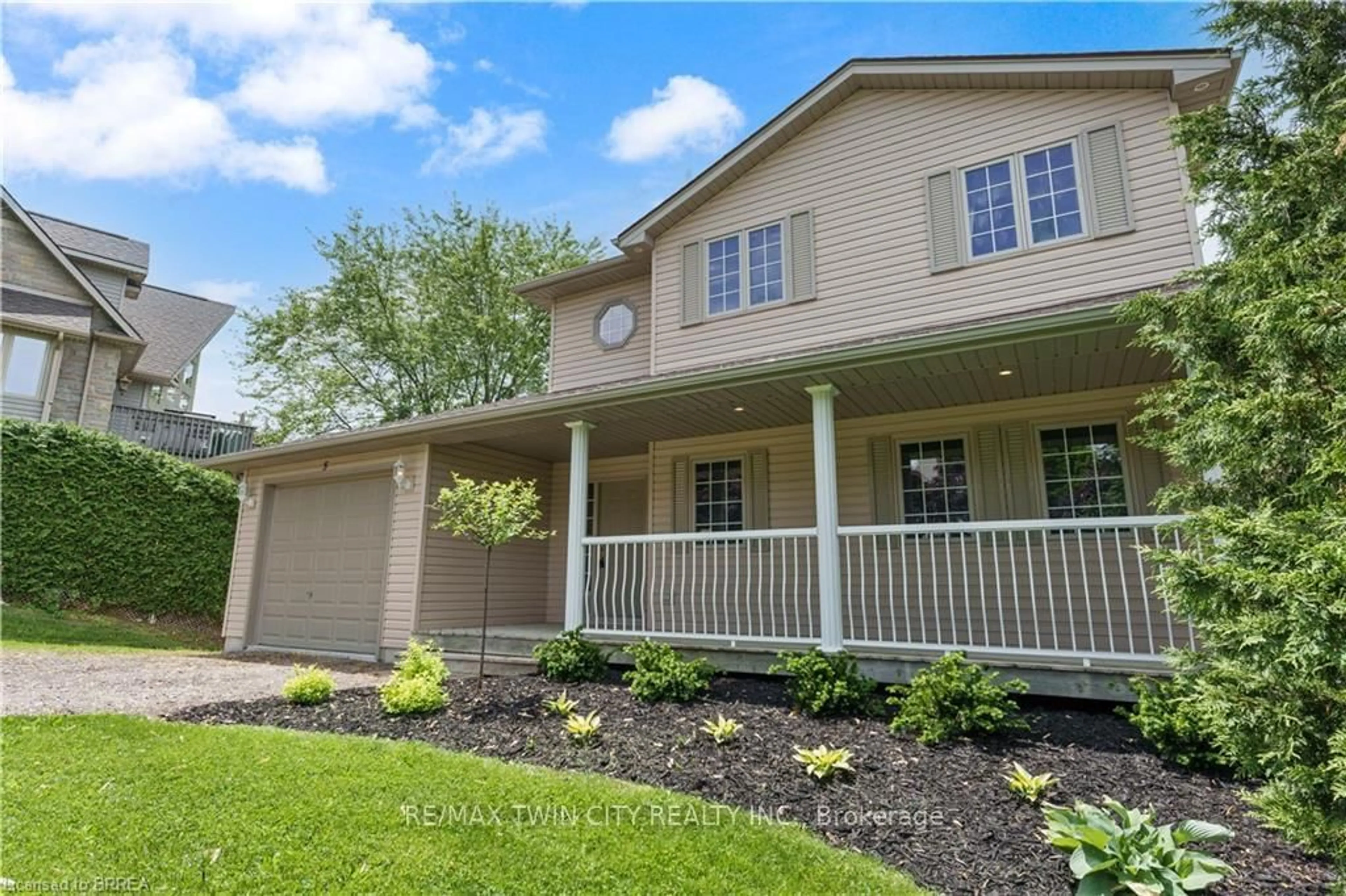 Home with vinyl exterior material, street for 5 Jaylin Cres, Norfolk Ontario N0A 1N7