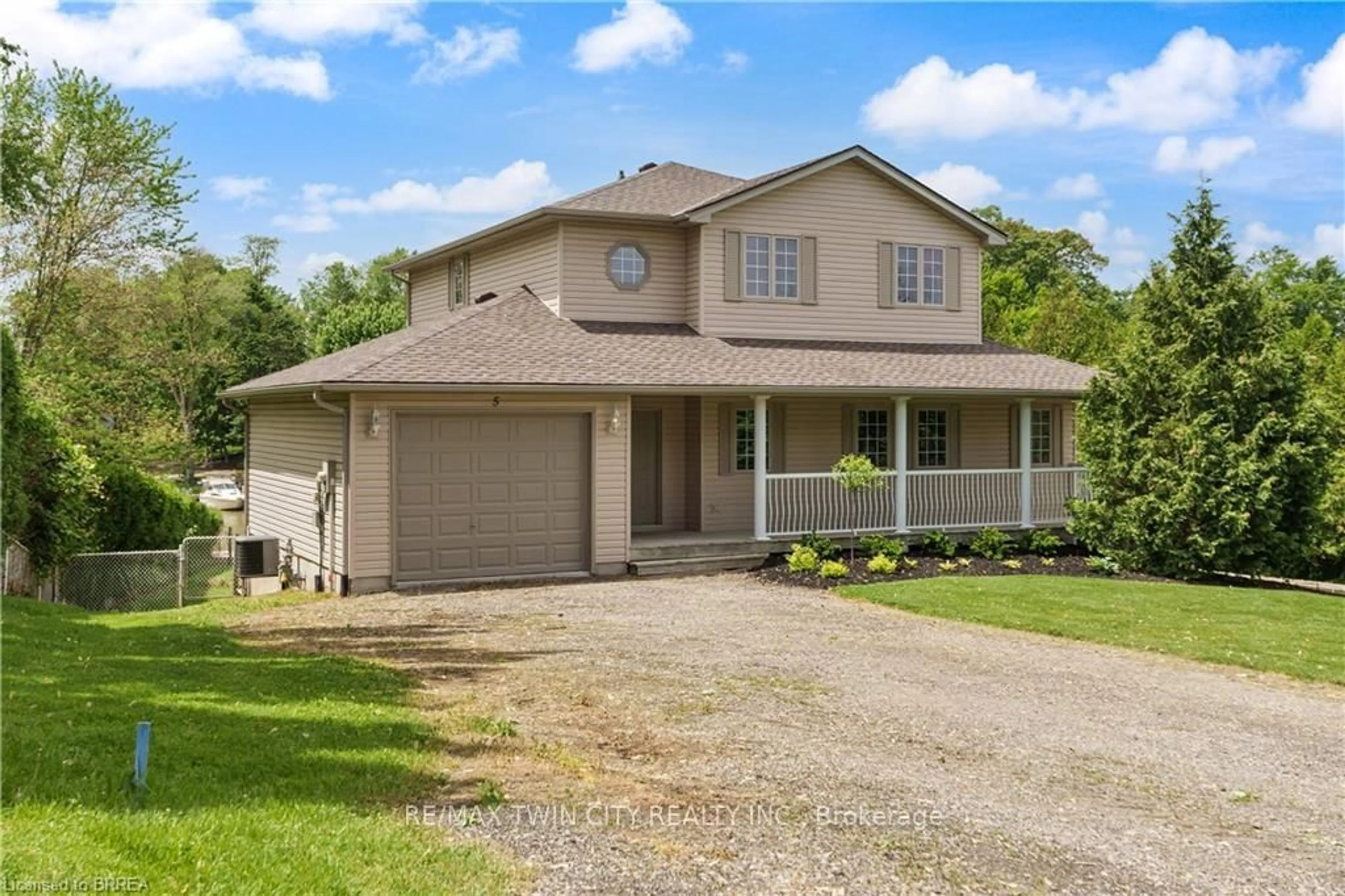Home with vinyl exterior material, street for 5 Jaylin Cres, Norfolk Ontario N0A 1N7