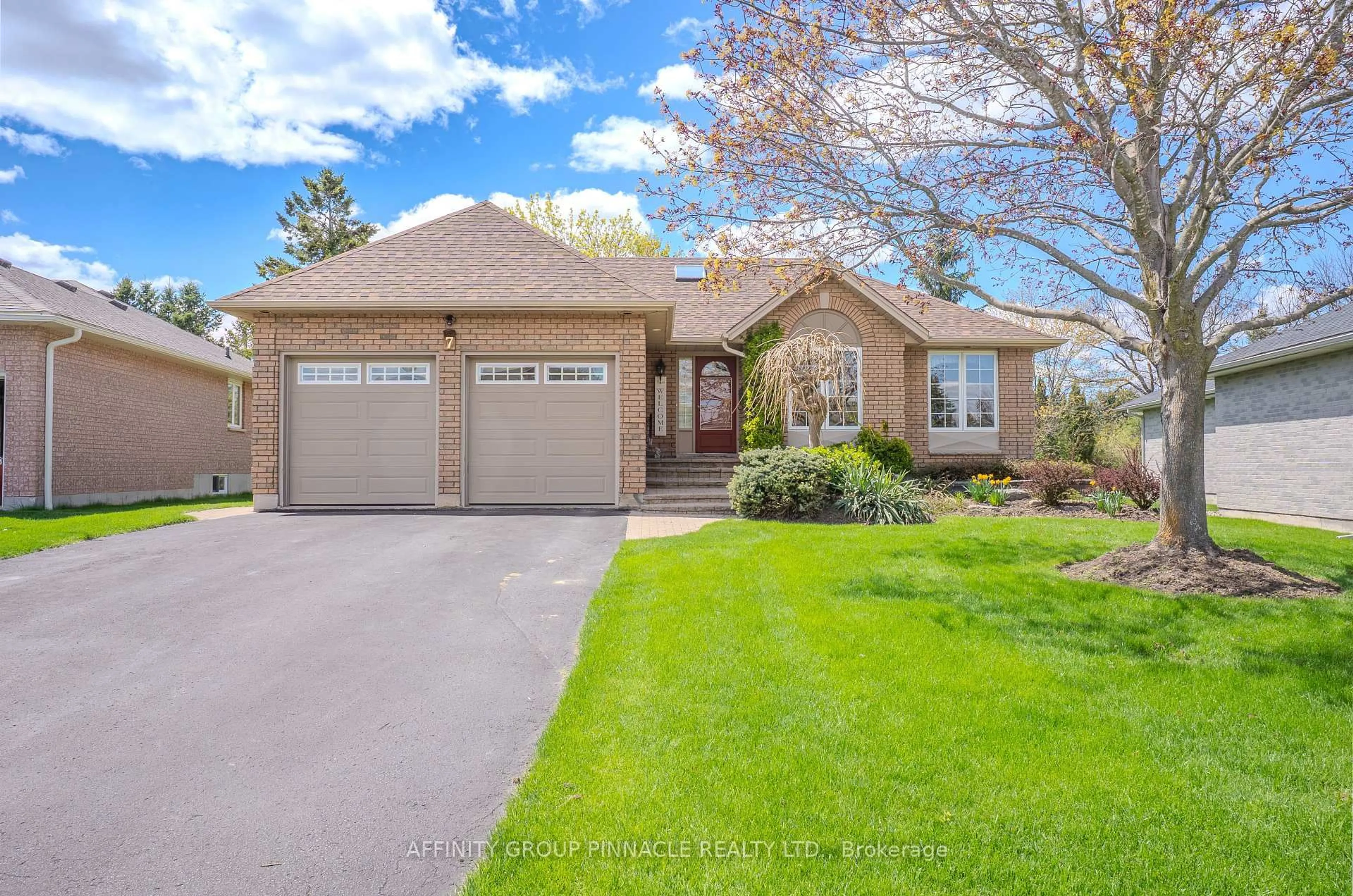 Home with brick exterior material, street for 7 Whitney Crt, Kawartha Lakes Ontario K9V 6C4