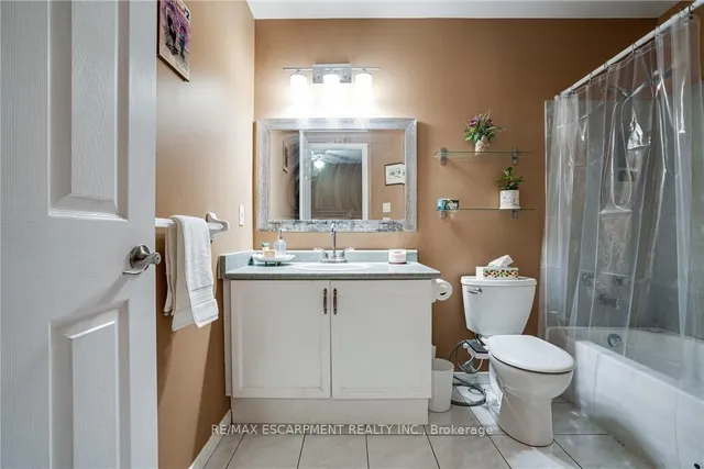 Additional property image - 1809 Upper Wentworth St Unit 11