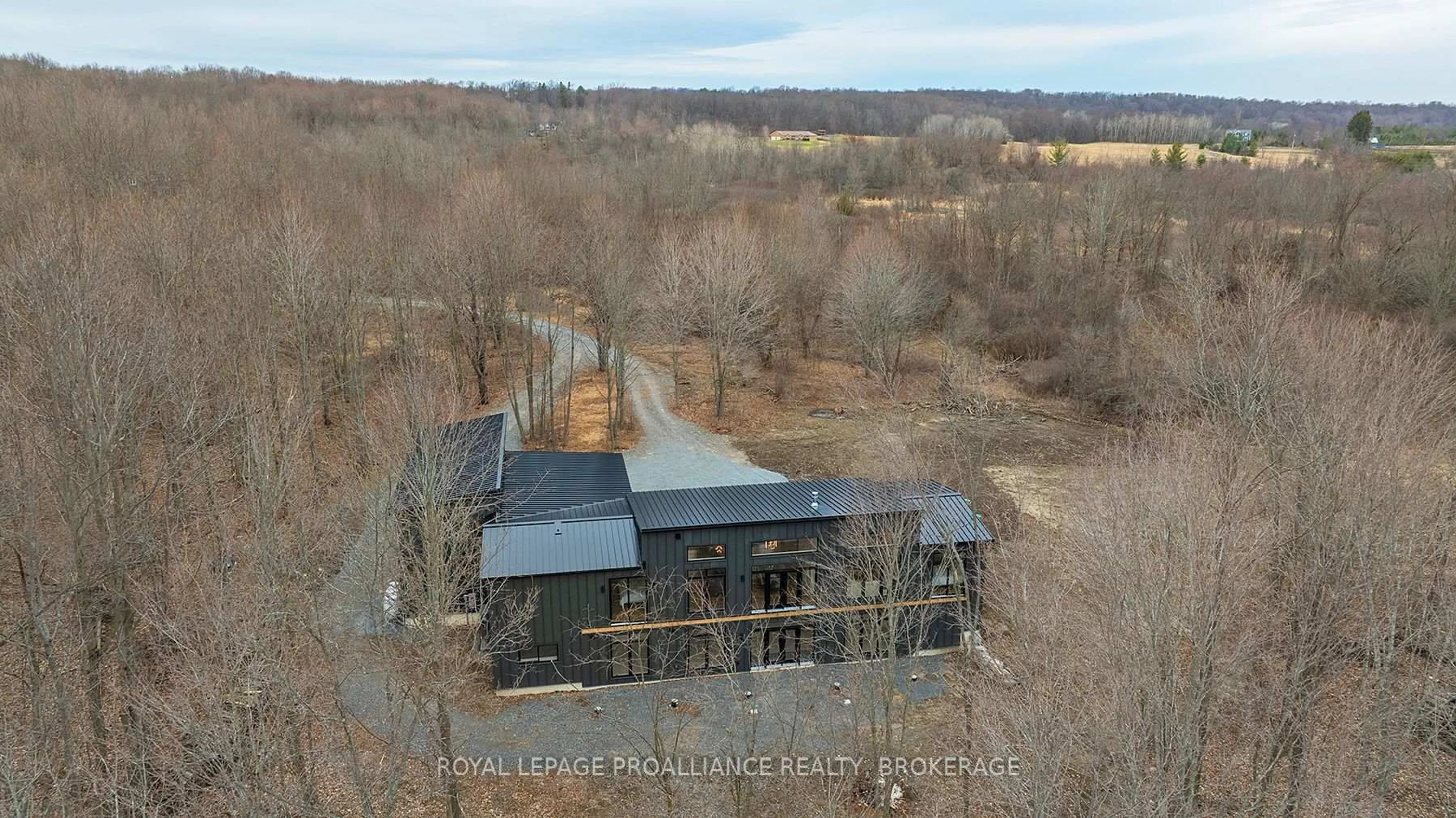 A pic from outside/outdoor area/front of a property/back of a property/a pic from drone, building for 2872 Beach Nut Rd, Inverary Ontario K0H 1X0