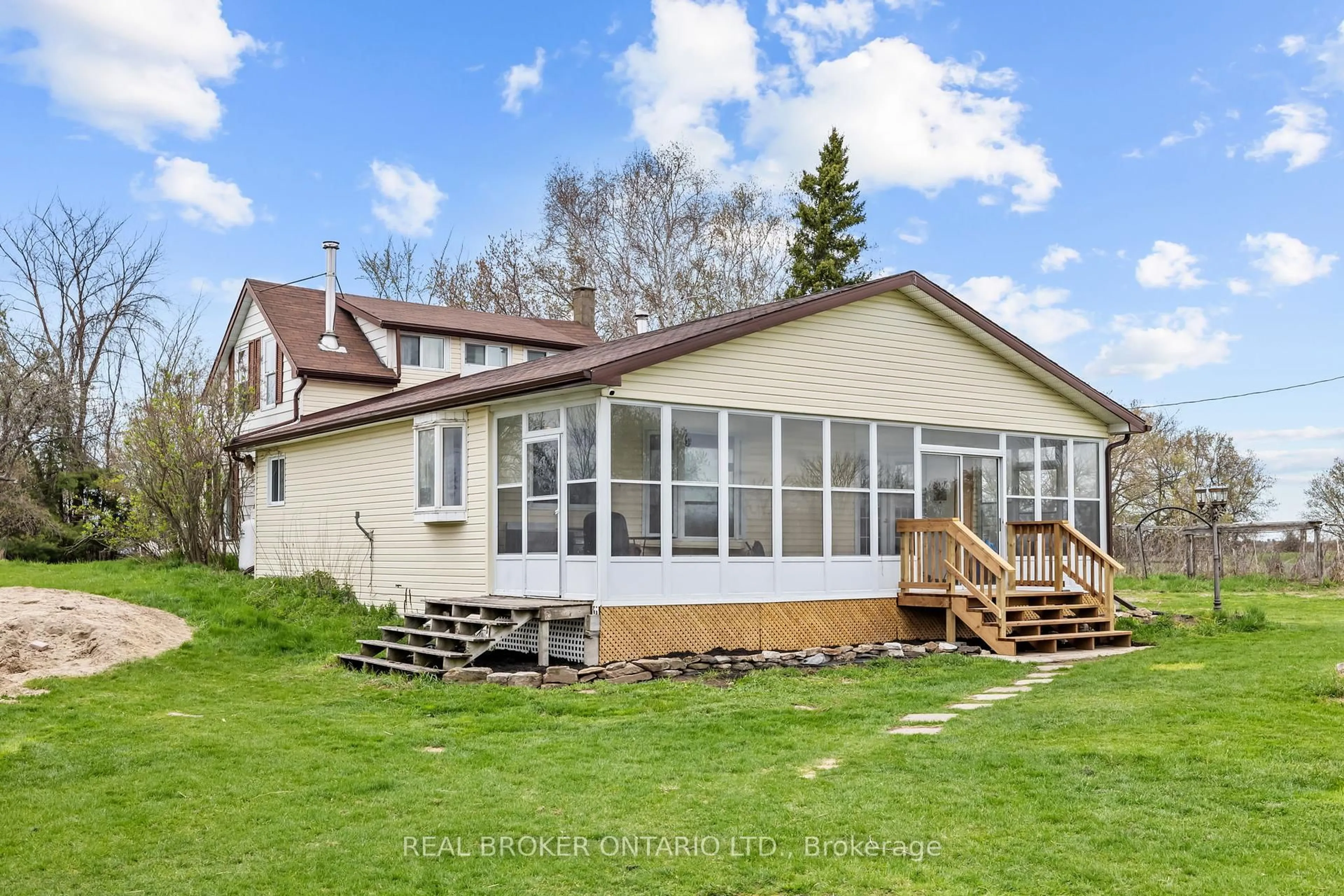 Home with vinyl exterior material, water/lake/river/ocean view for 183 Wolfe Lake Rd, Rideau Lakes Ontario K0G 1X0