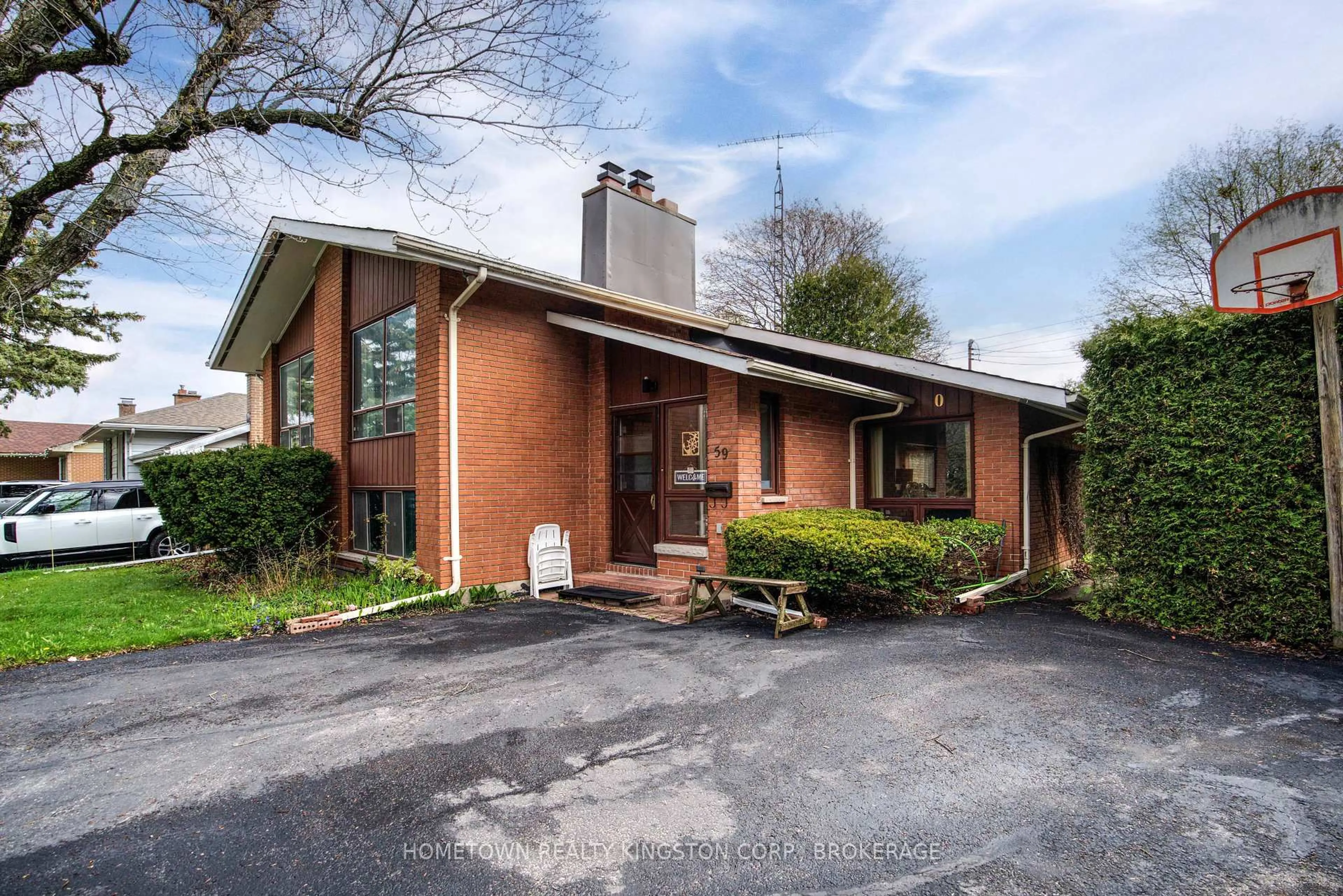 Home with brick exterior material, unknown for 59 Holland Cres, Kingston Ontario K7M 2V7